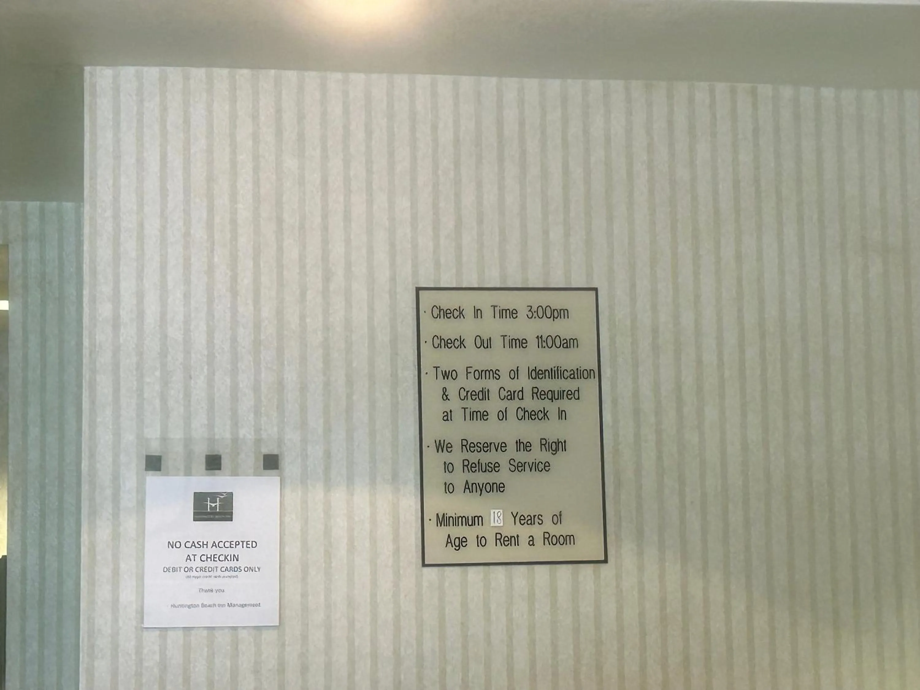 Lobby or reception in Huntington Beach Inn