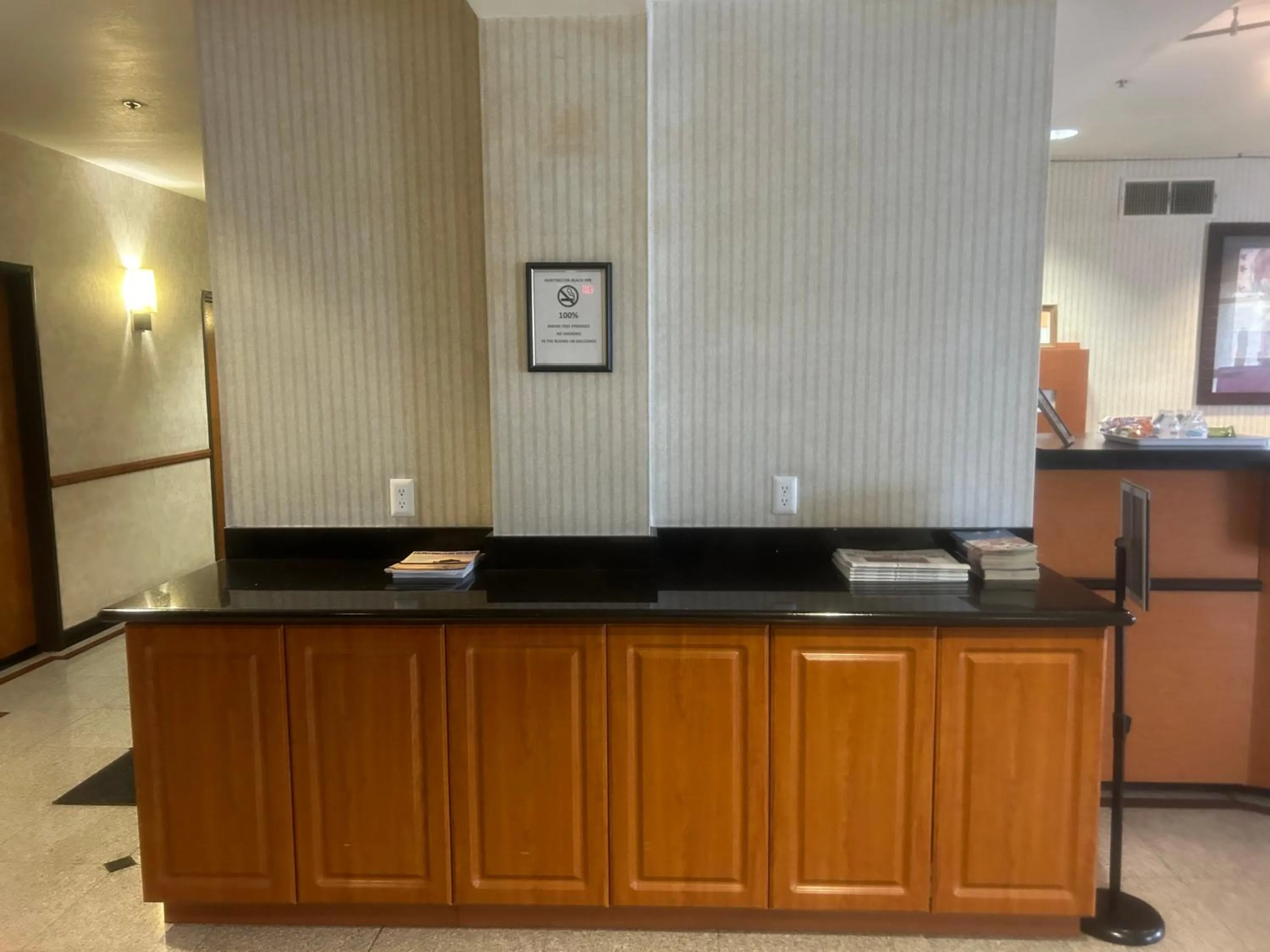 Lobby or reception in Huntington Beach Inn
