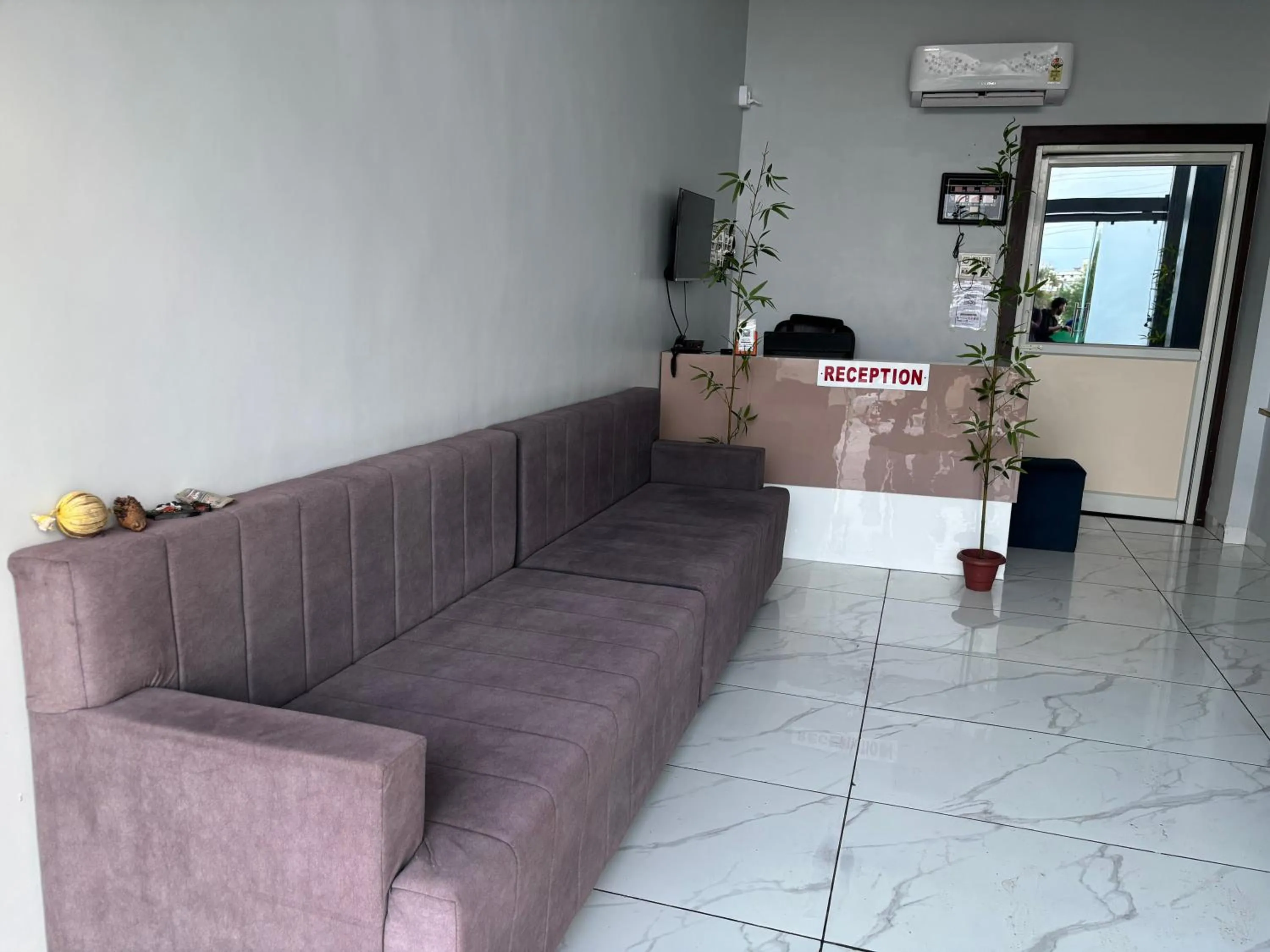 Hotel Aashiyana
