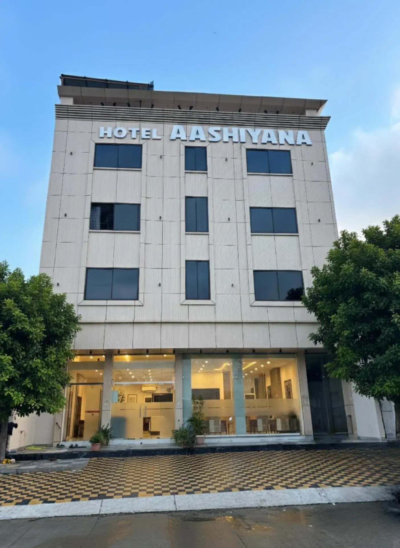 Hotel Aashiyana Hotel Aashiyana