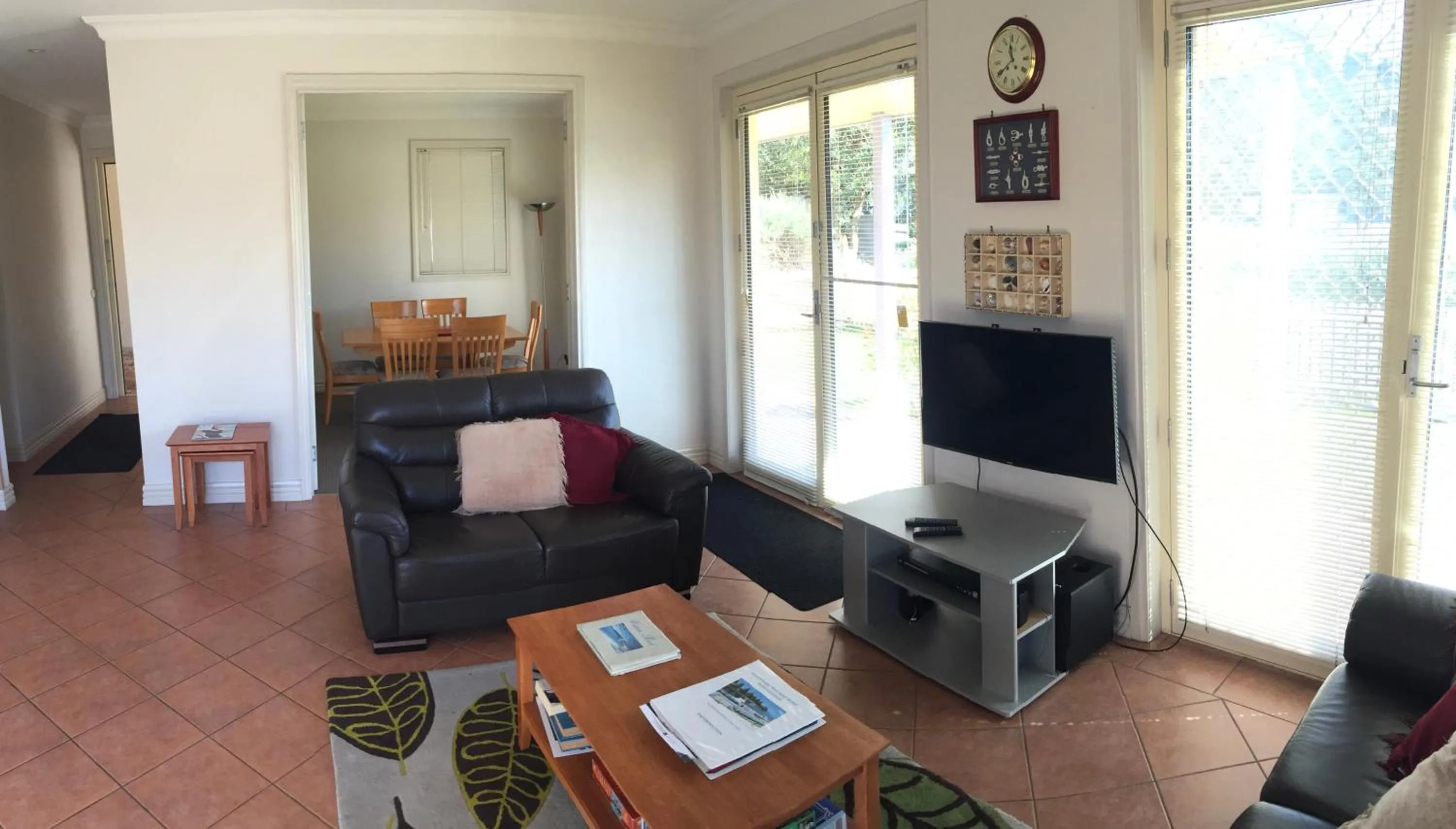 Living room in Dockside Waterfront Indulgence