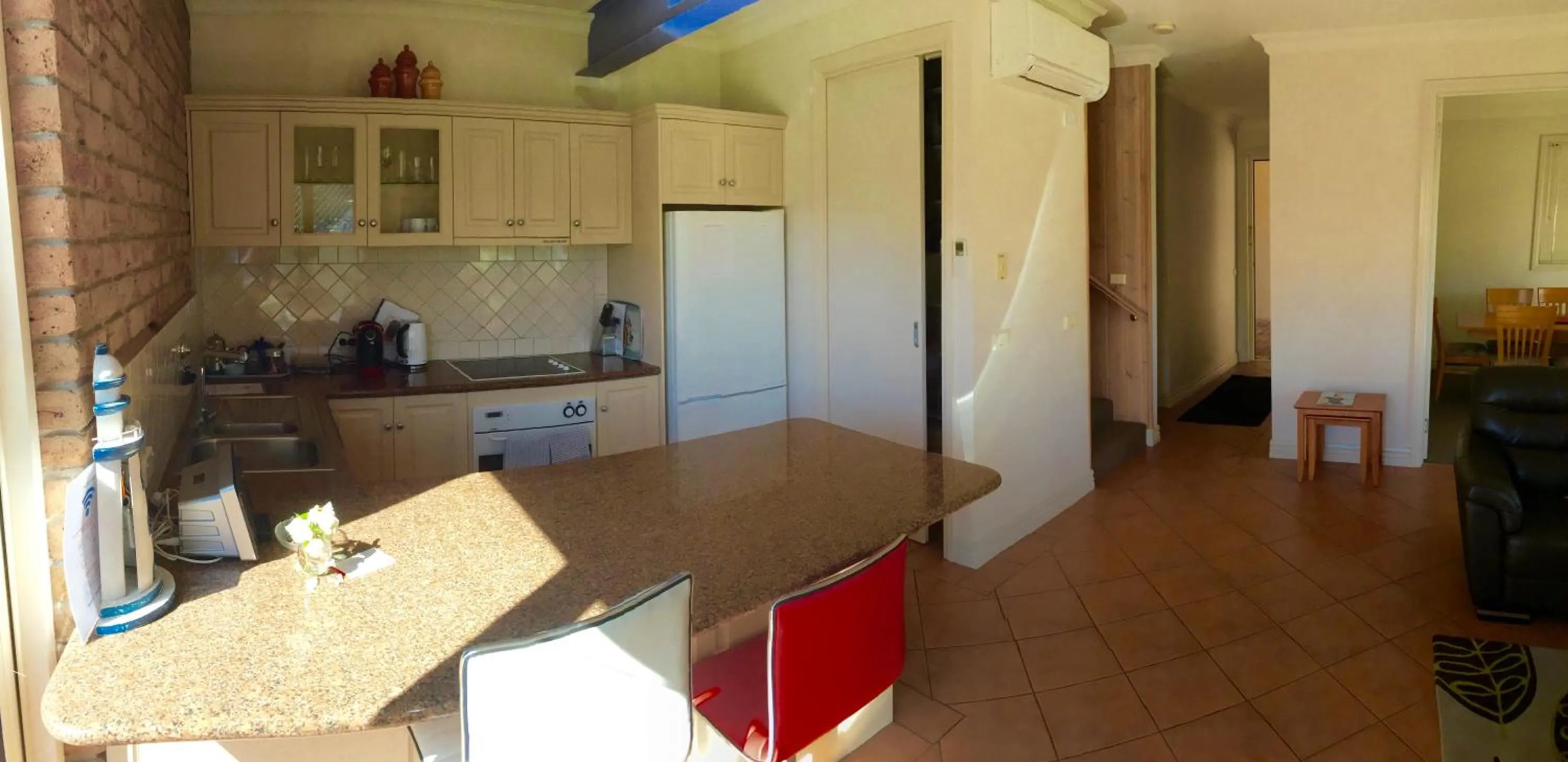 Kitchen or kitchenette in Dockside Waterfront Indulgence
