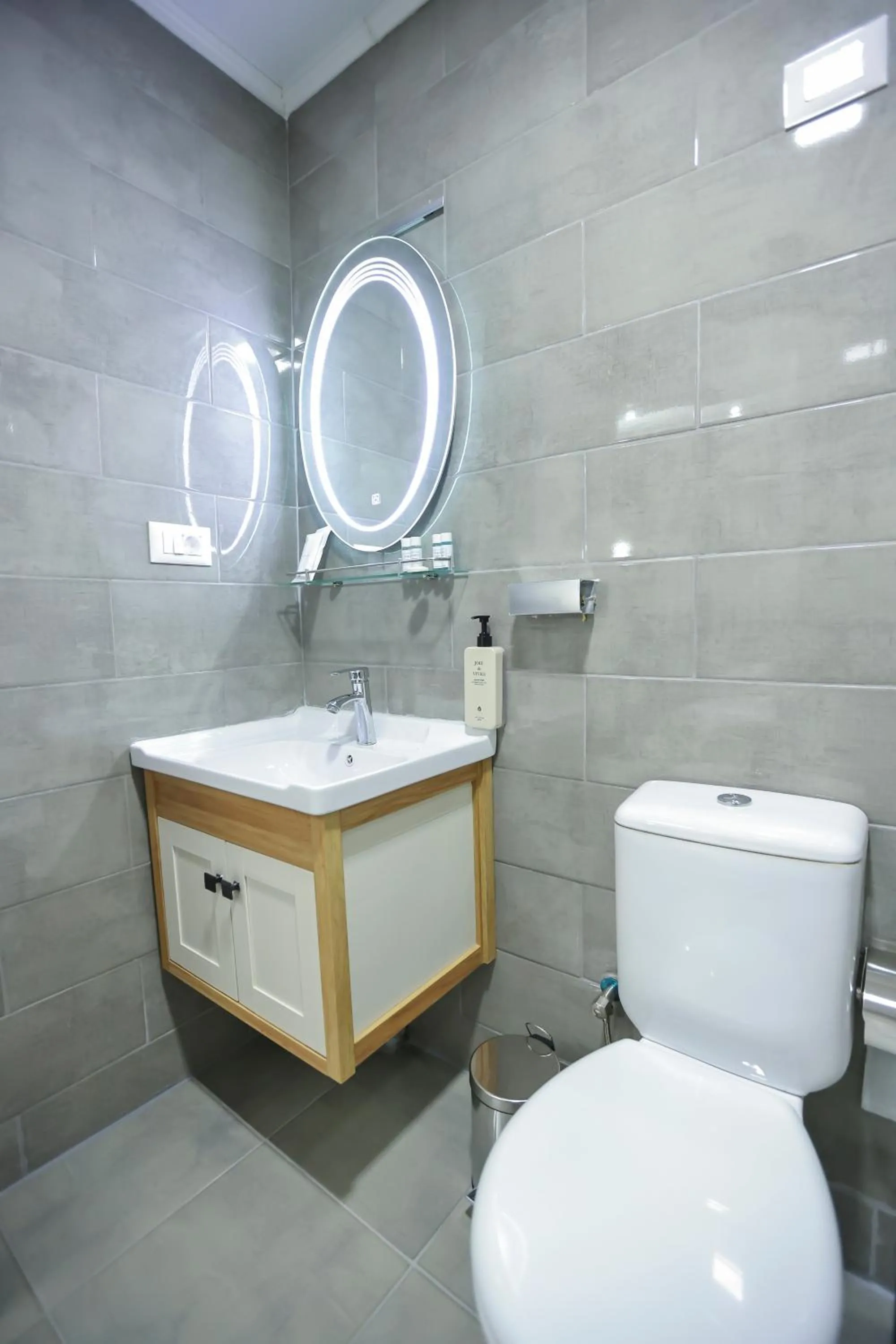 Bathroom in Hotel Riverside