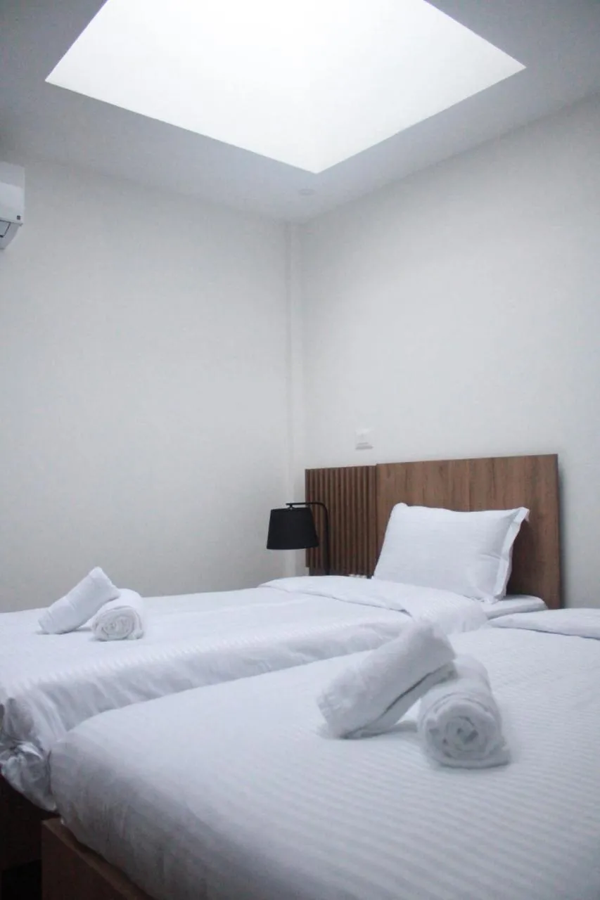 Budget Twin Room in Hotel Riverside