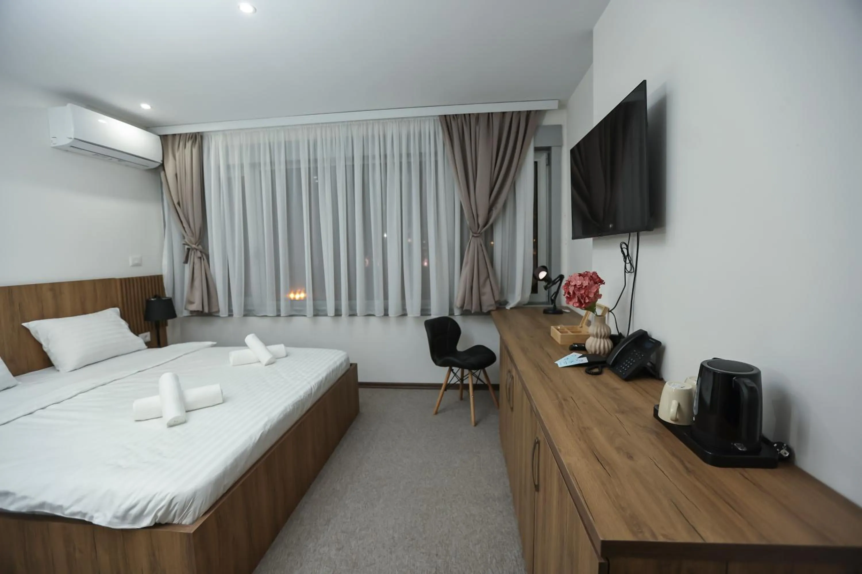 Double Room in Hotel Riverside