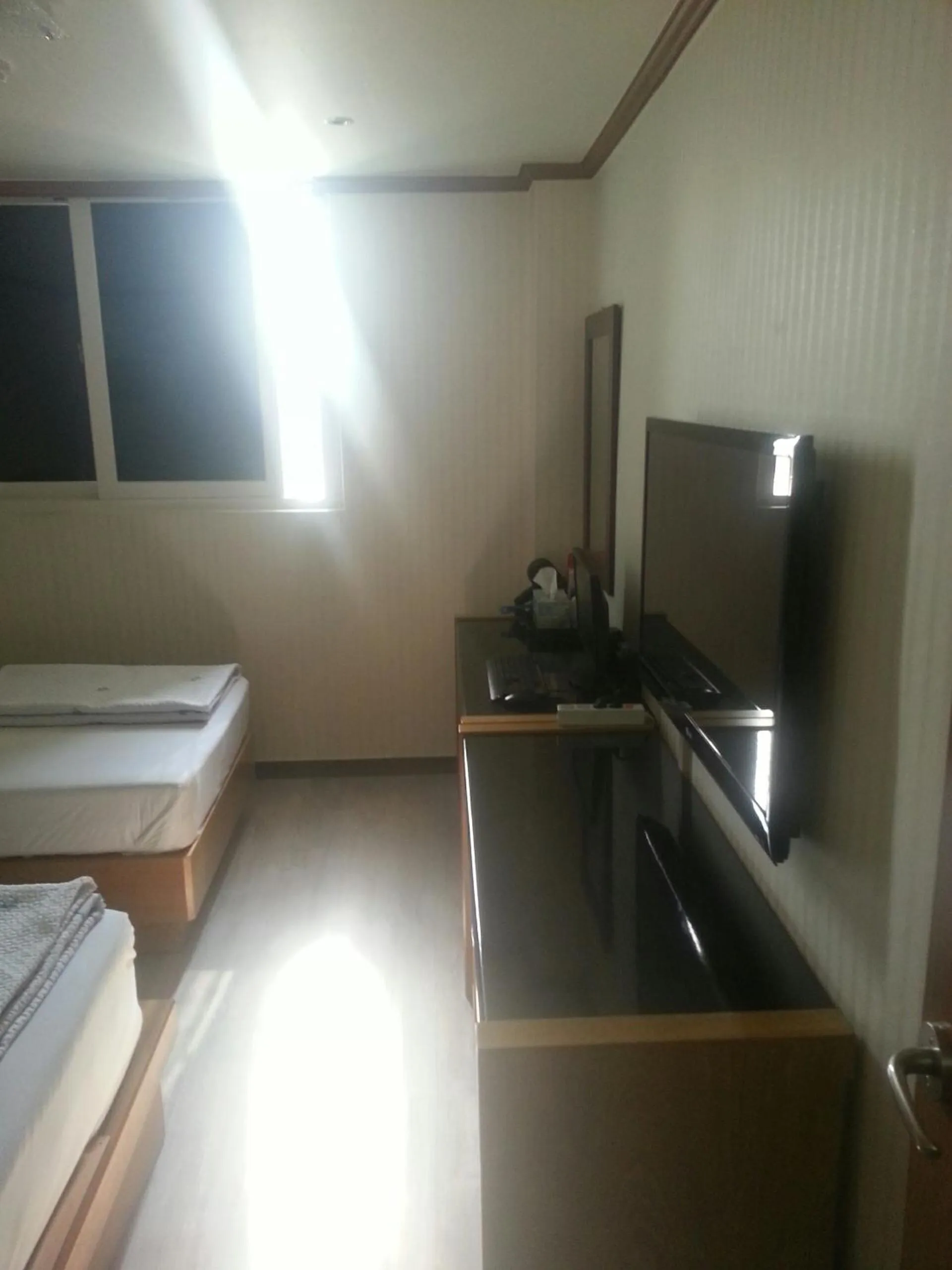 TV and multimedia in Hansol Hotel