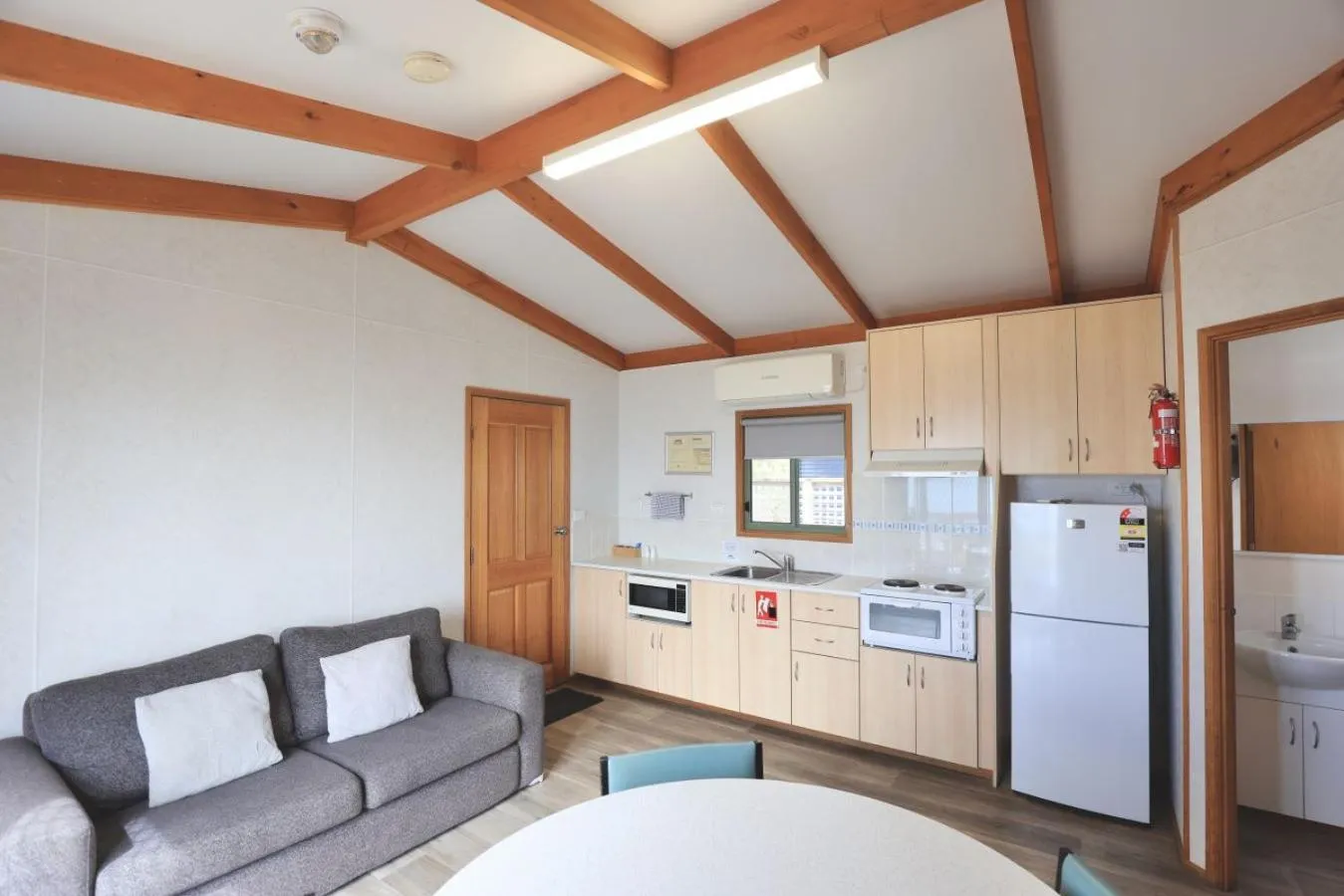 Kitchen or kitchenette in Sea Vu Caravan Park