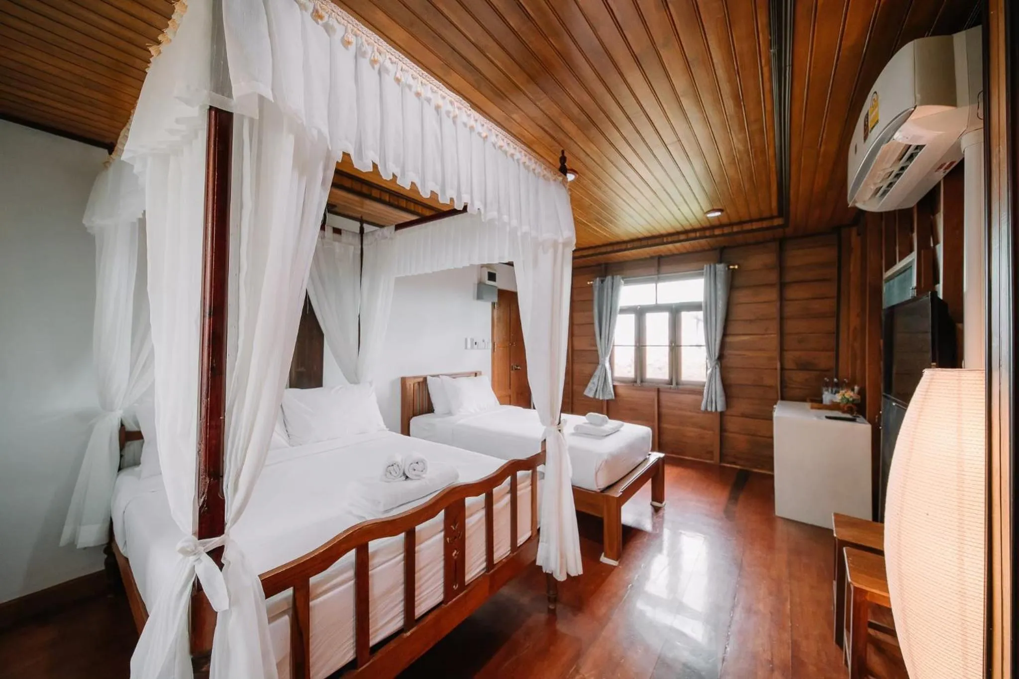 Photo of the whole room, Bed in Sukhothai Garden