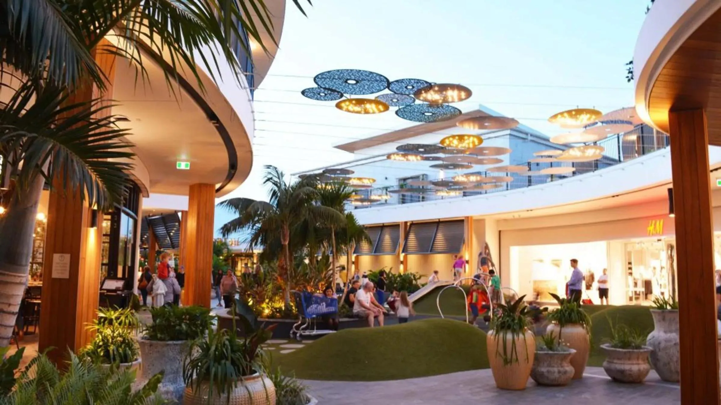 Restaurant/places to eat in Quest Chermside on Playfield