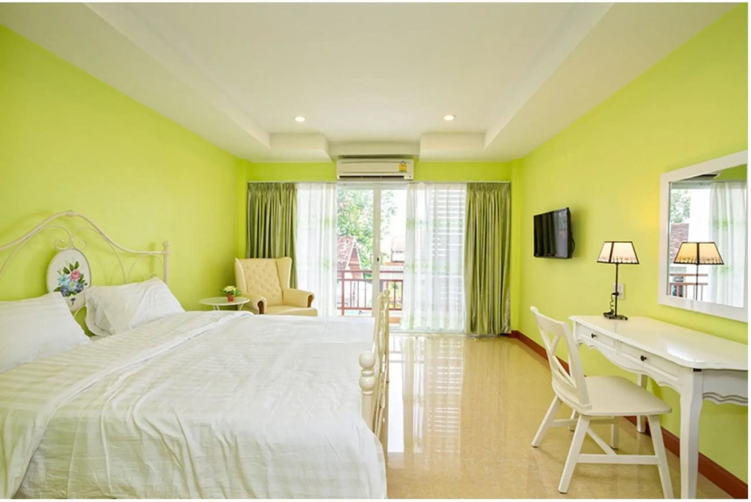 Photo of the whole room, Bed in Takanta Place Photo of the whole room, Bed in Takanta Place
