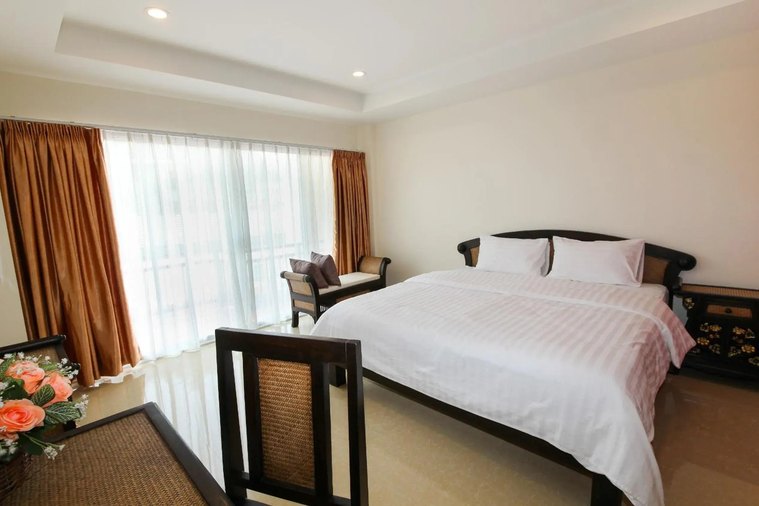 Bed in Takanta Place Bed in Takanta Place