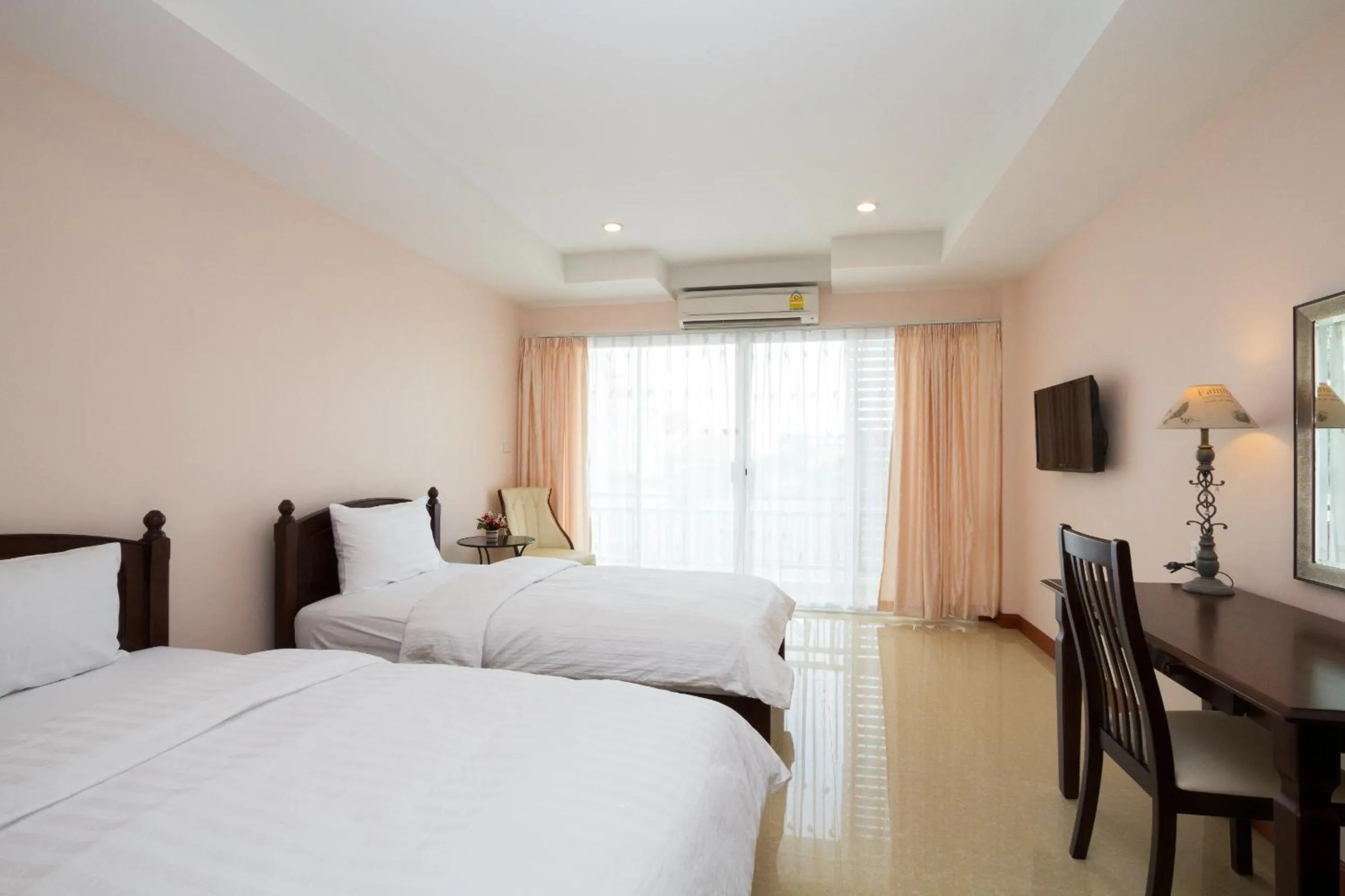 Bed in Takanta Place