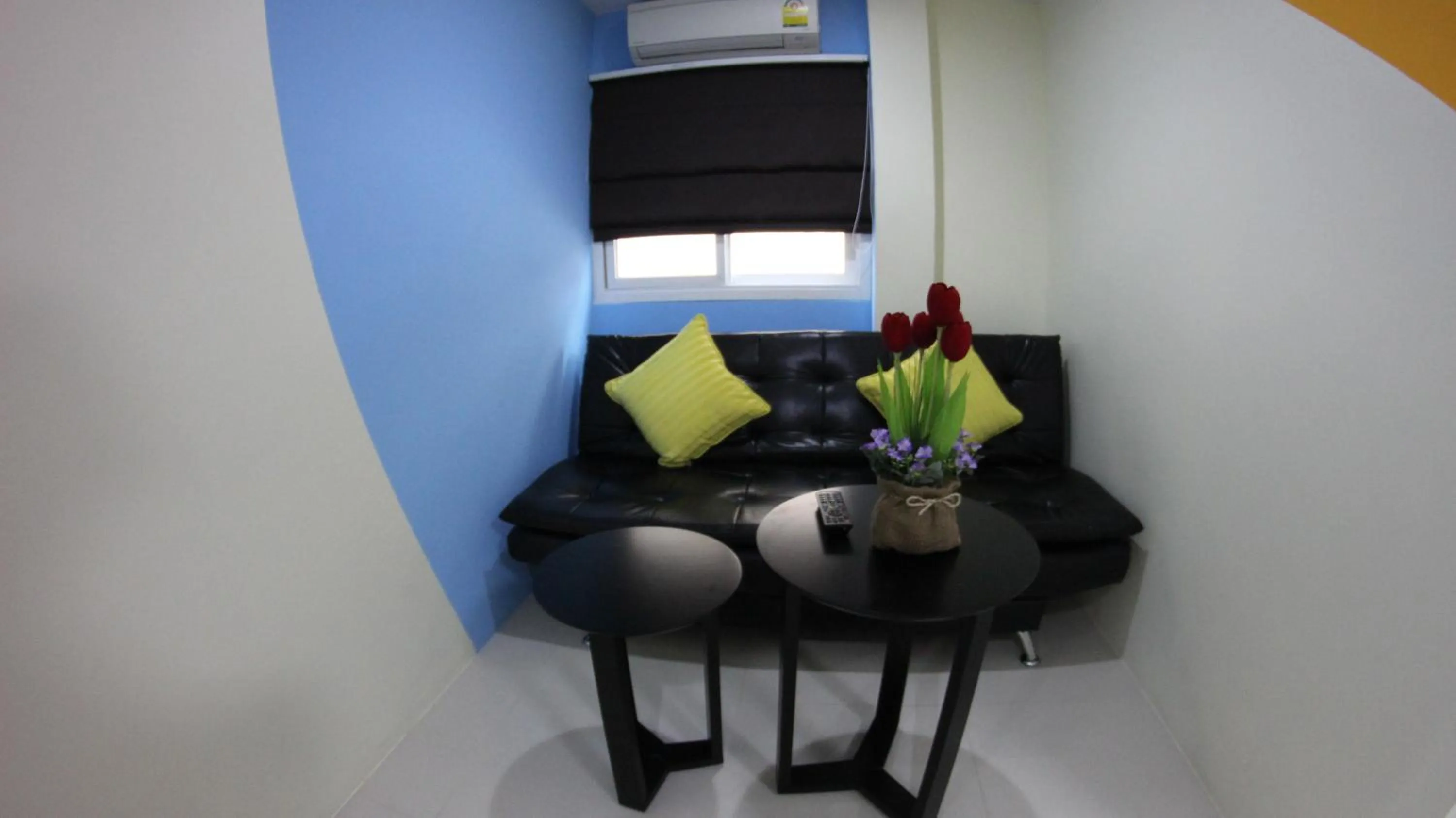 Seating area in Tulip Inn