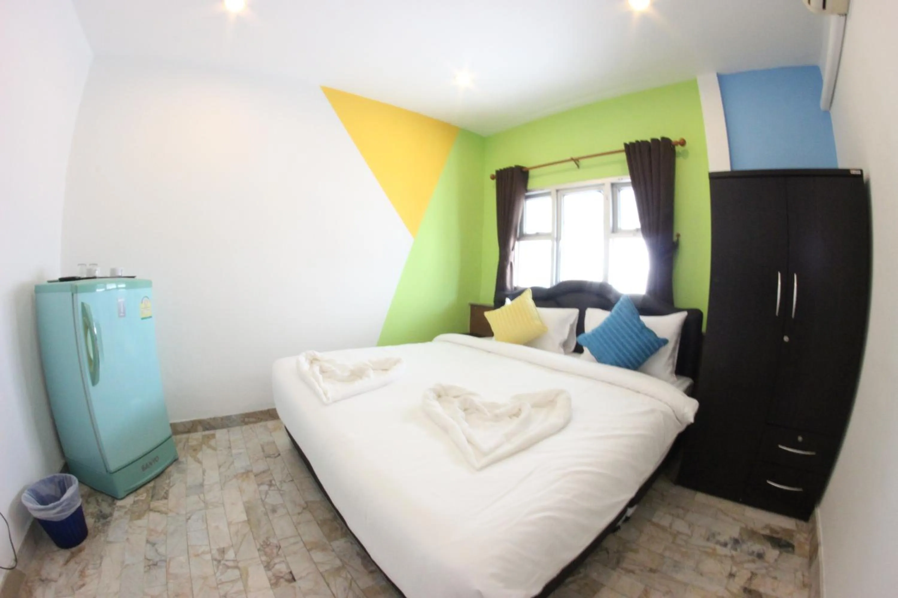 Photo of the whole room, Bed in Tulip Inn