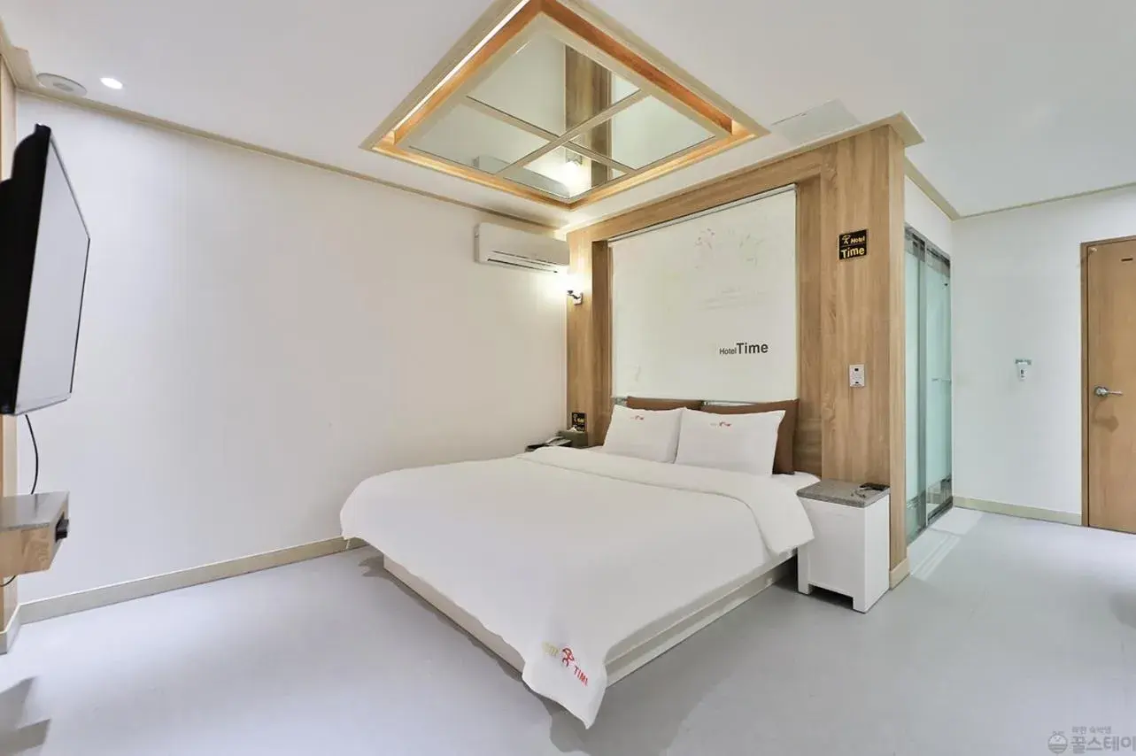 Bed in Time Hotel Bed in Time Hotel