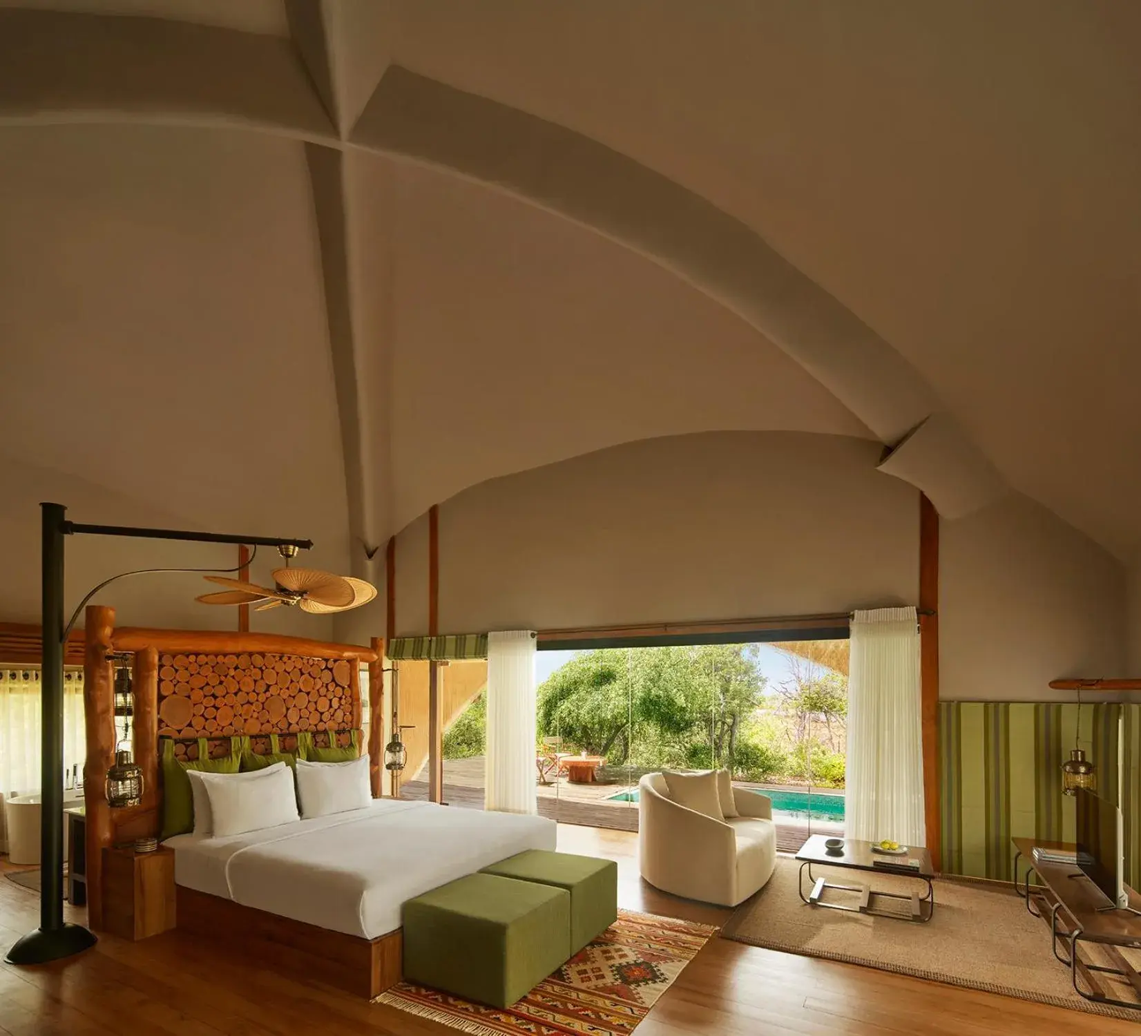 Bed in Uga Chena Huts - Yala - All Inclusive Bed in Uga Chena Huts - Yala - All Inclusive