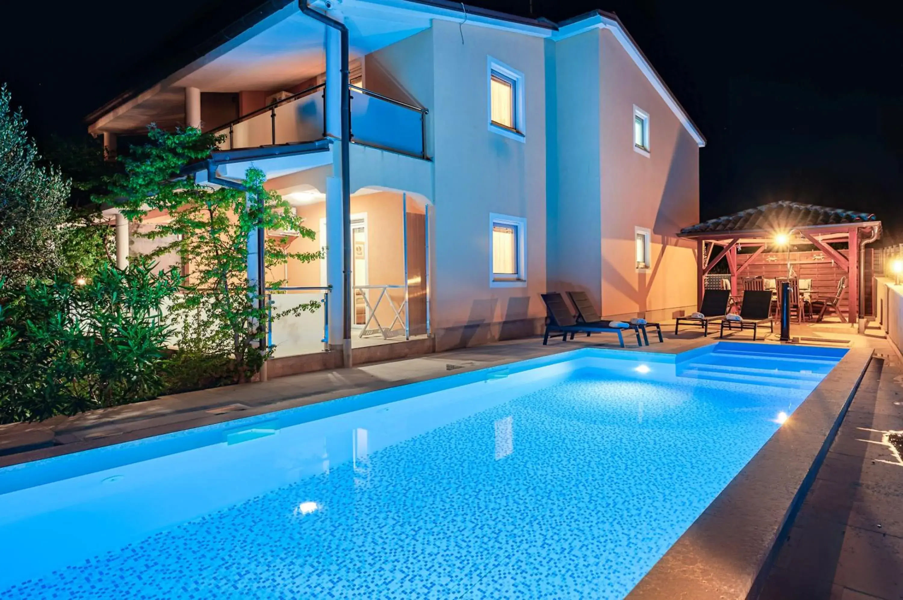 Apartments Lara Apartments Lara