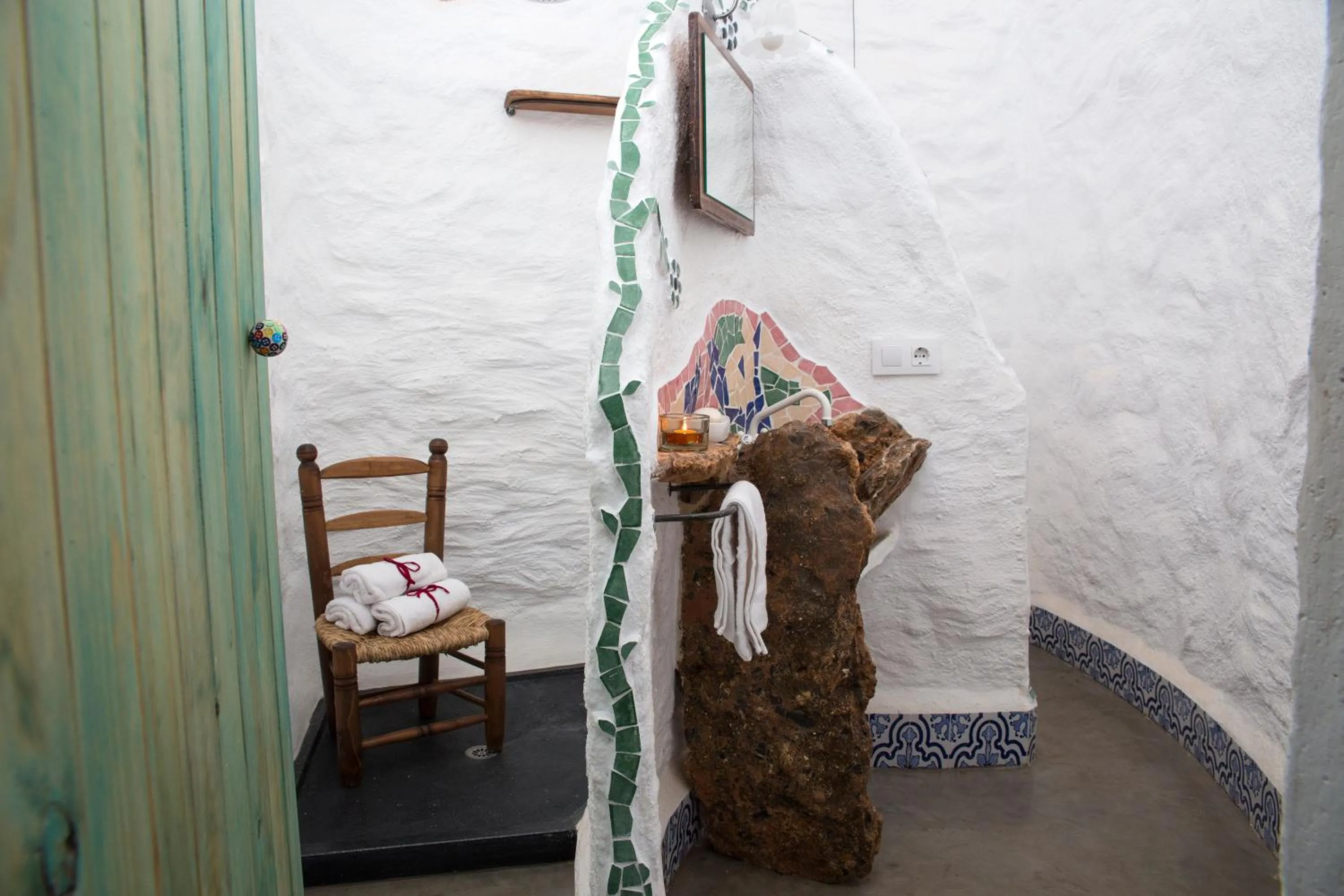 Shower in Balcones de Piedad