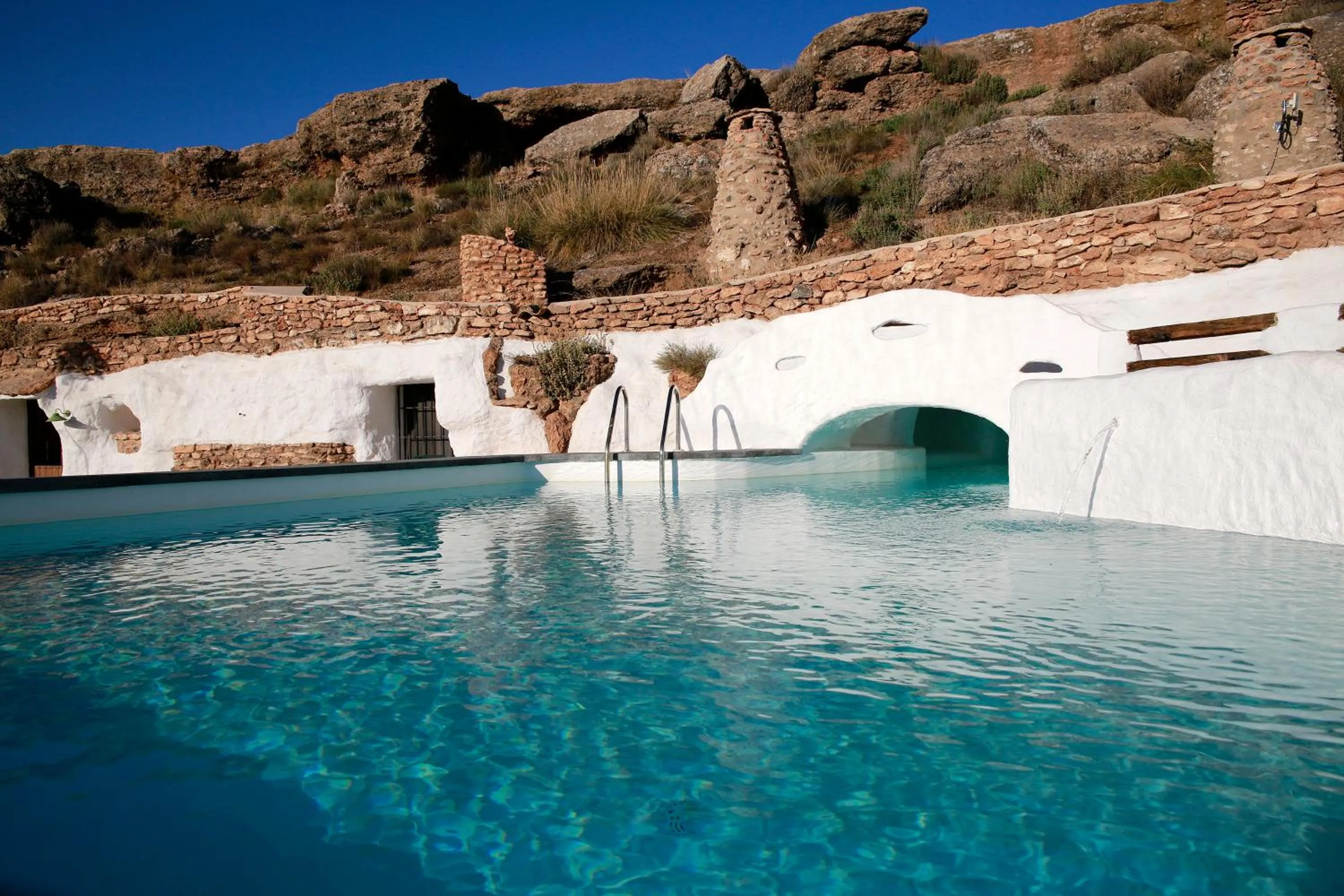 Swimming pool in Balcones de Piedad