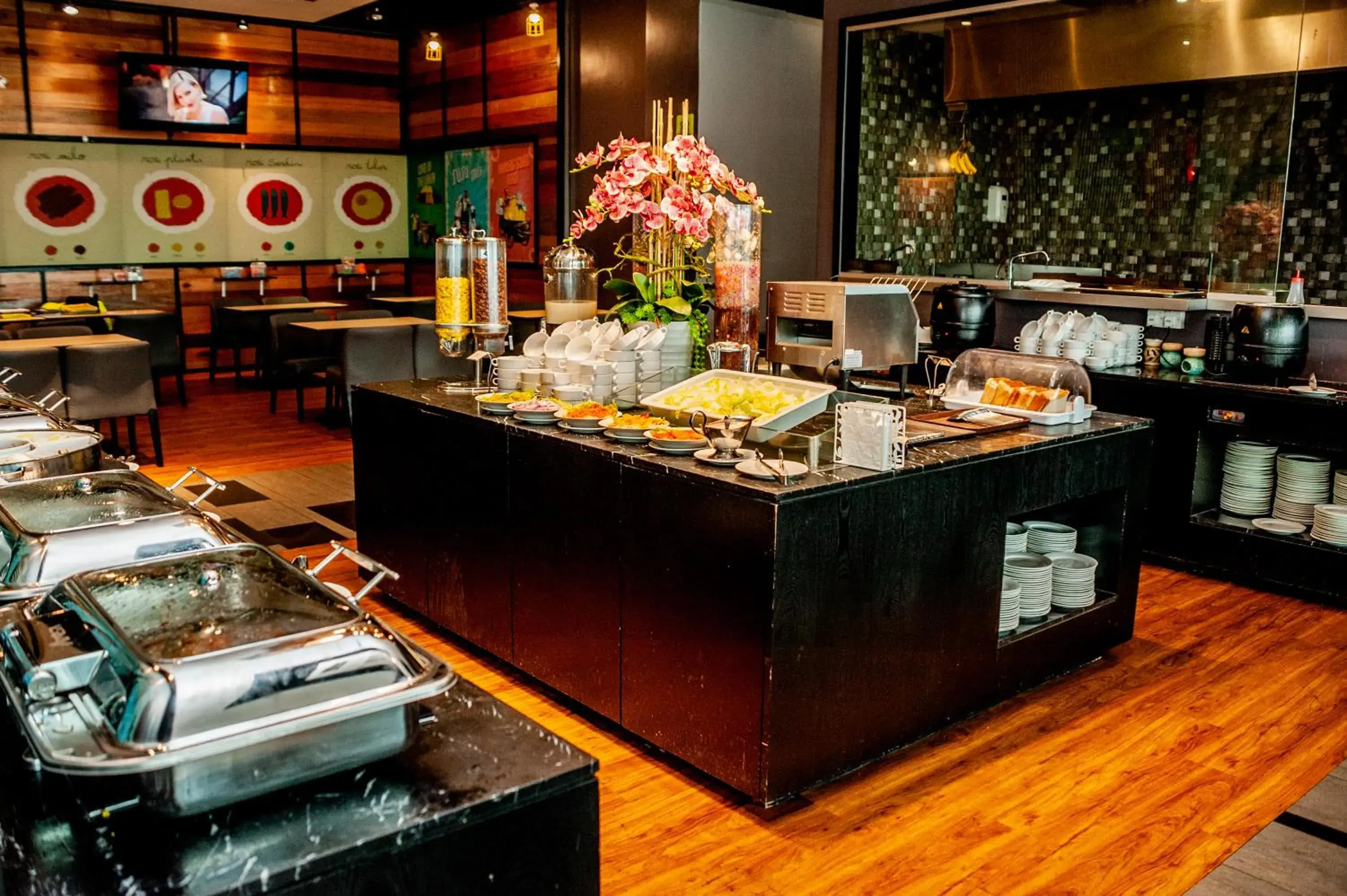 Restaurant/places to eat in KIP Hotel Restaurant/places to eat in KIP Hotel