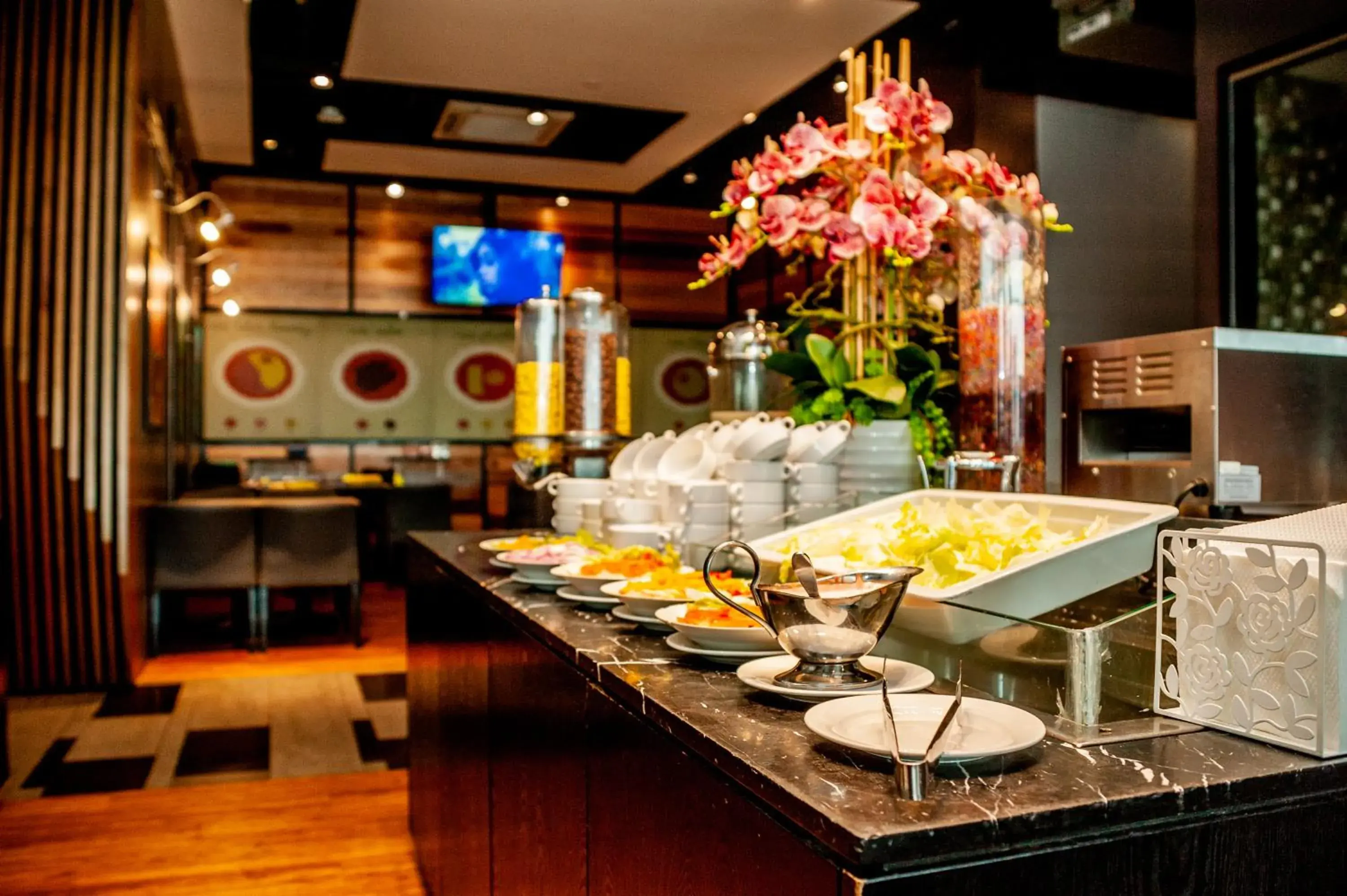 Restaurant/places to eat in KIP Hotel Restaurant/places to eat in KIP Hotel