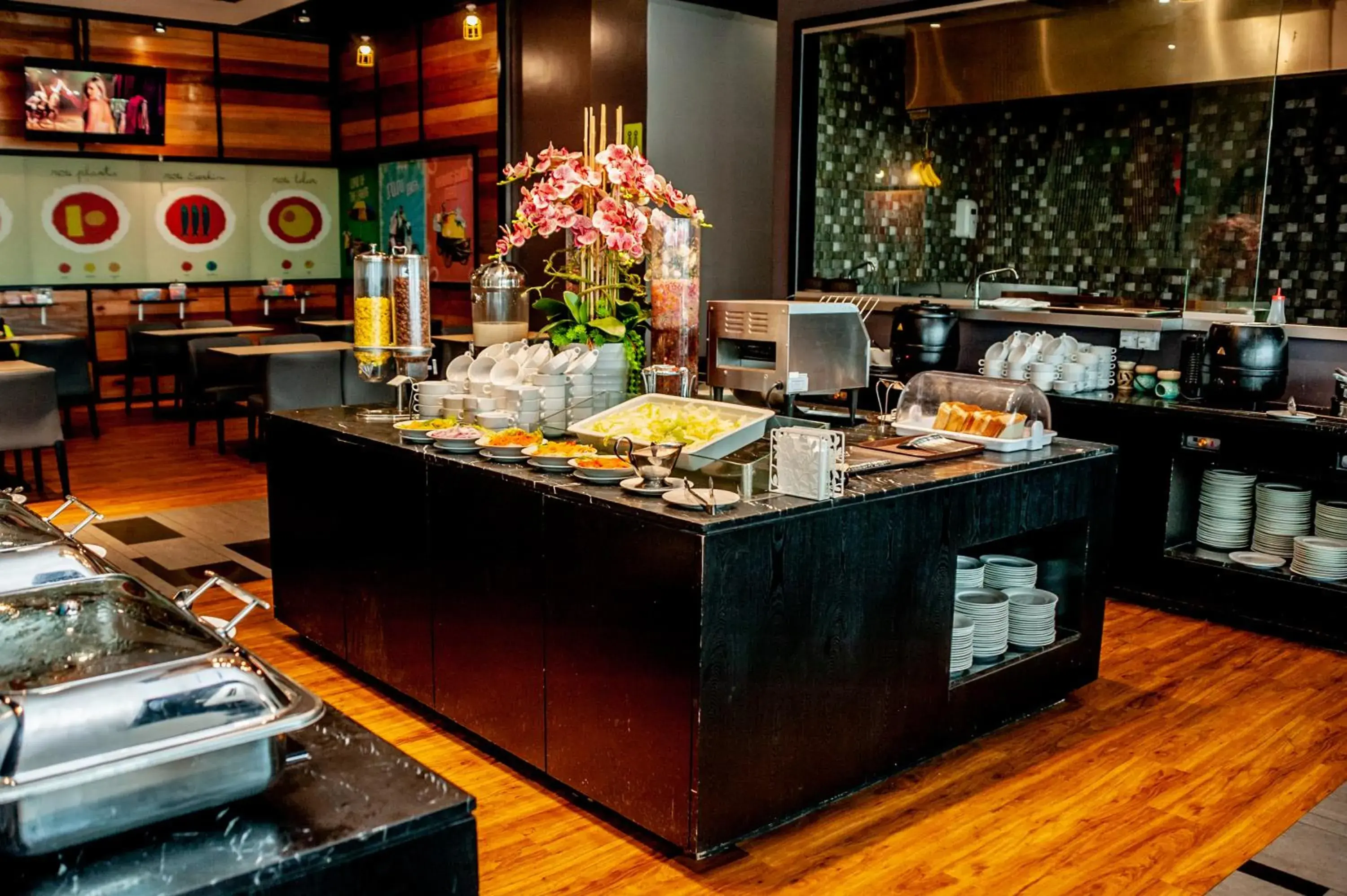 Restaurant/places to eat in KIP Hotel Restaurant/places to eat in KIP Hotel