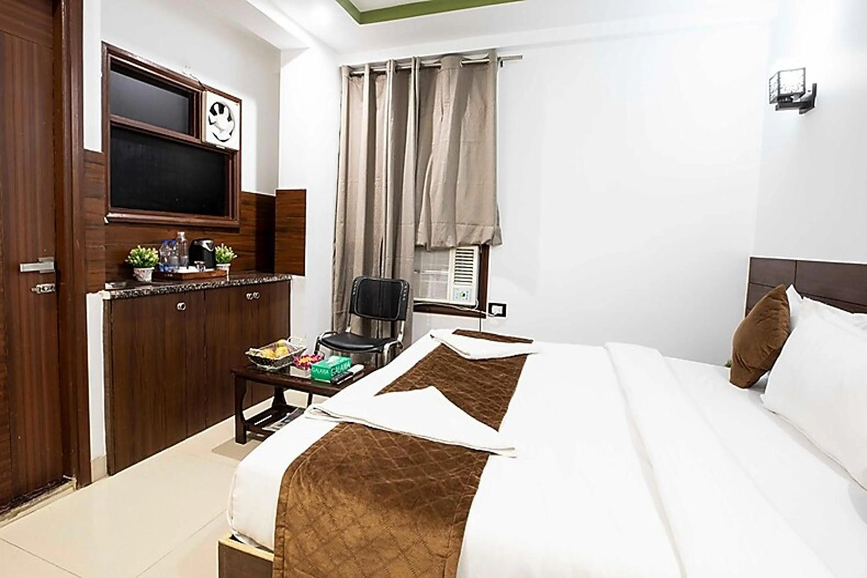 Bed in HR Grand Hotel