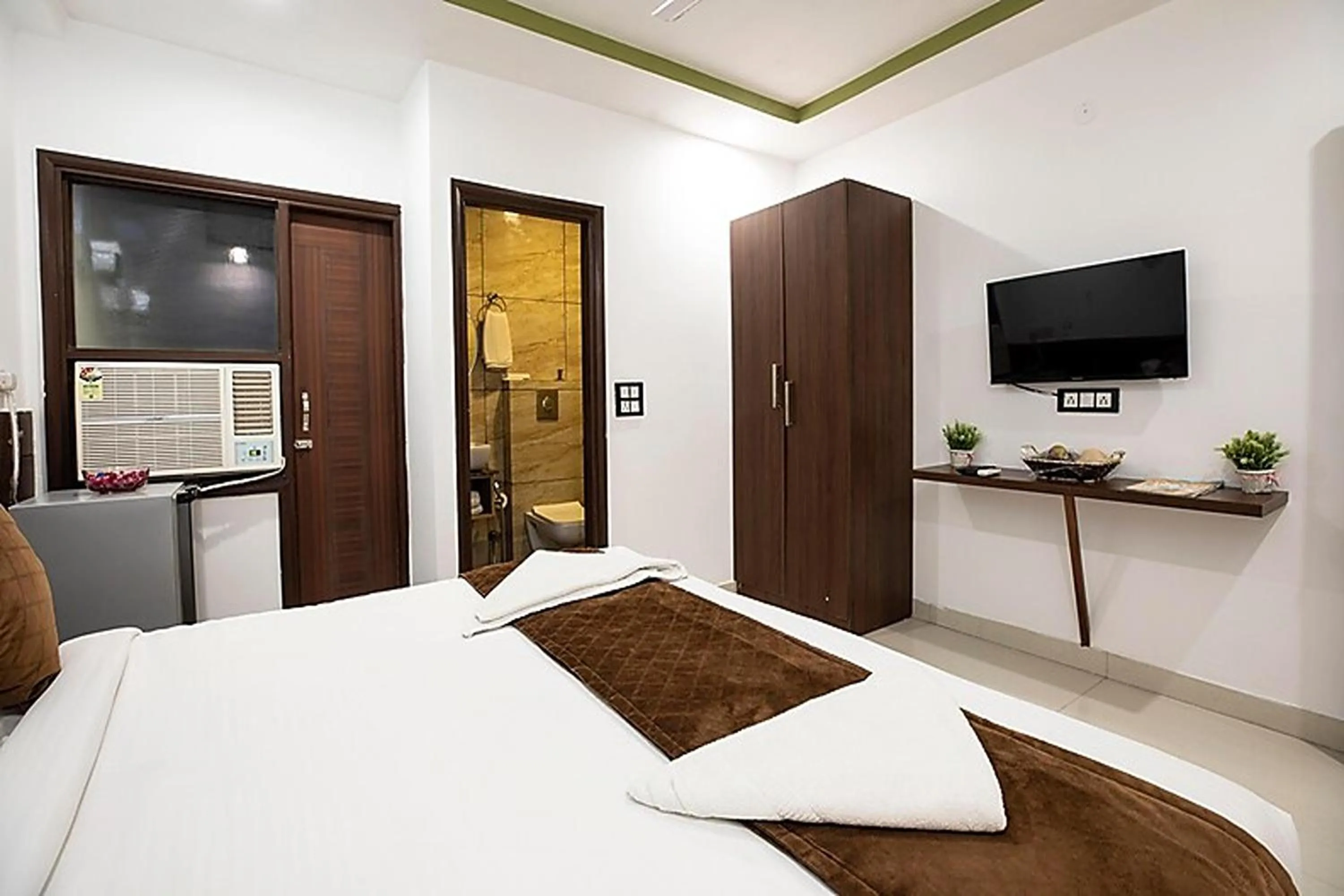 Bed in HR Grand Hotel