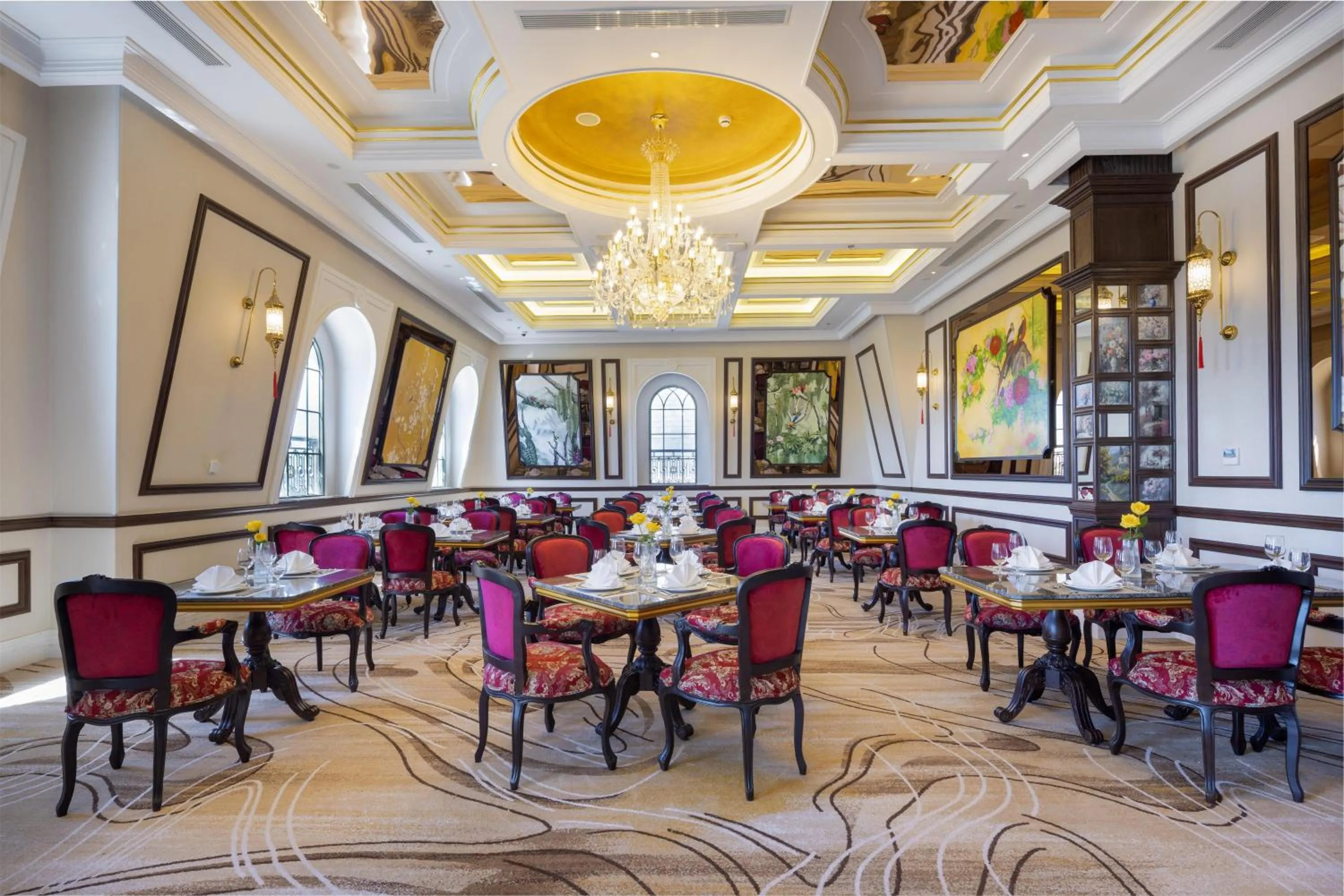 Restaurant/places to eat in Best Western Premier Imperial Dalat