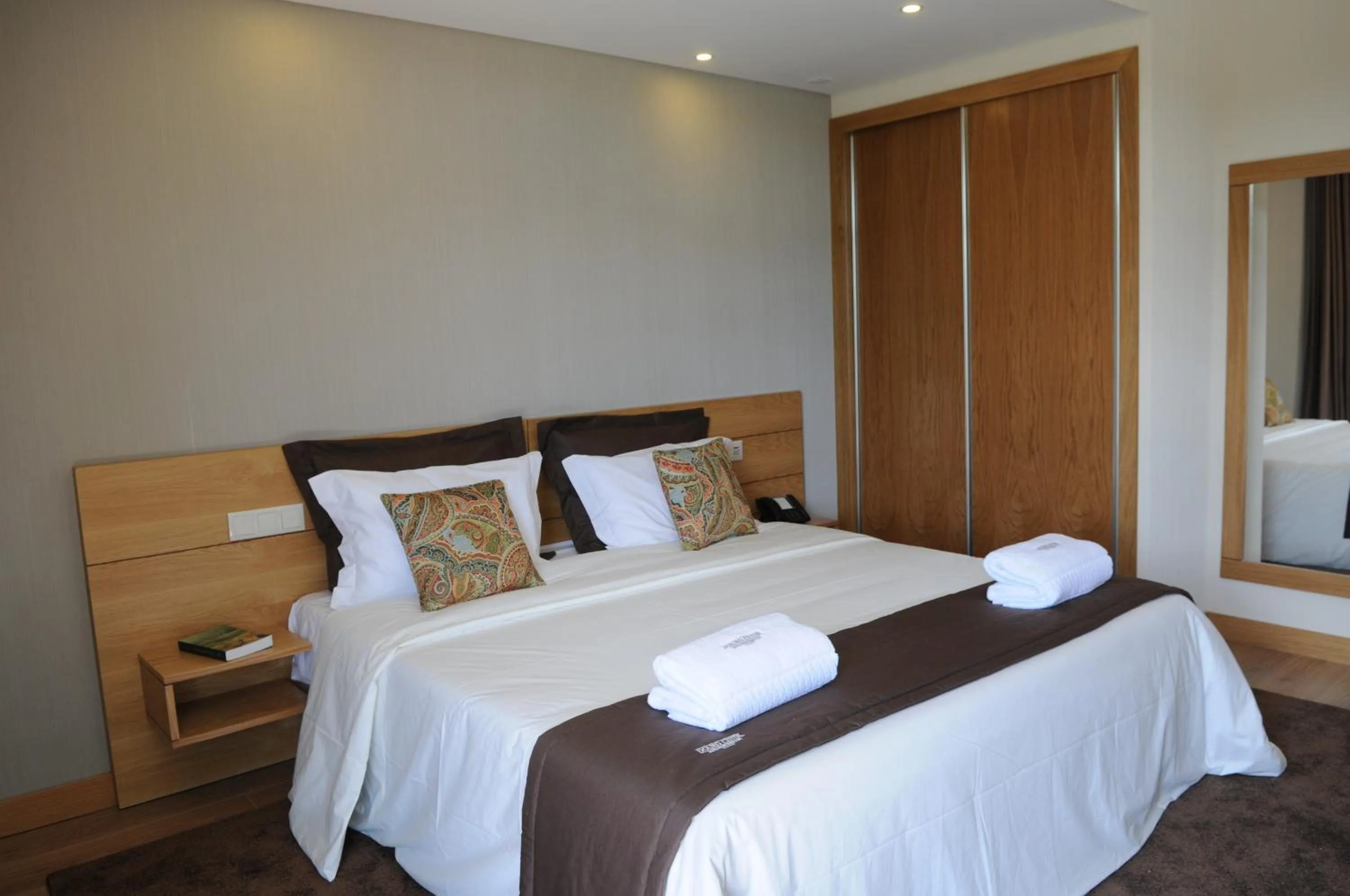 Bedroom, Bed in Douro Cister Hotel Resort