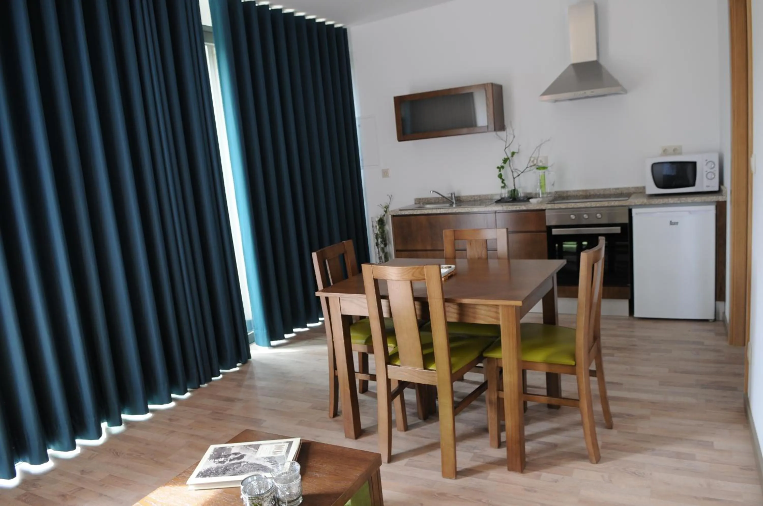 Kitchen or kitchenette in Douro Cister Hotel Resort