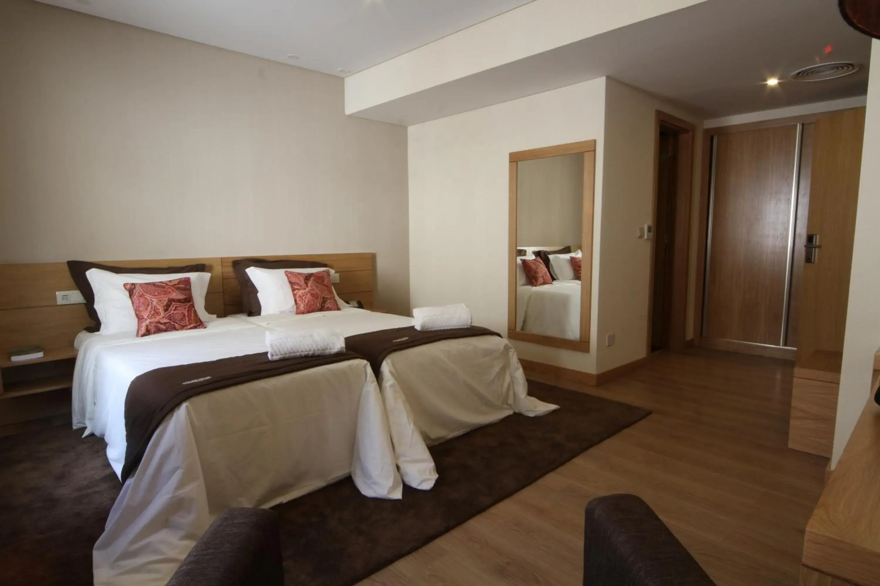 Double or Twin Room with Land View in Douro Cister Hotel Resort Double or Twin Room with Land View in Douro Cister Hotel Resort