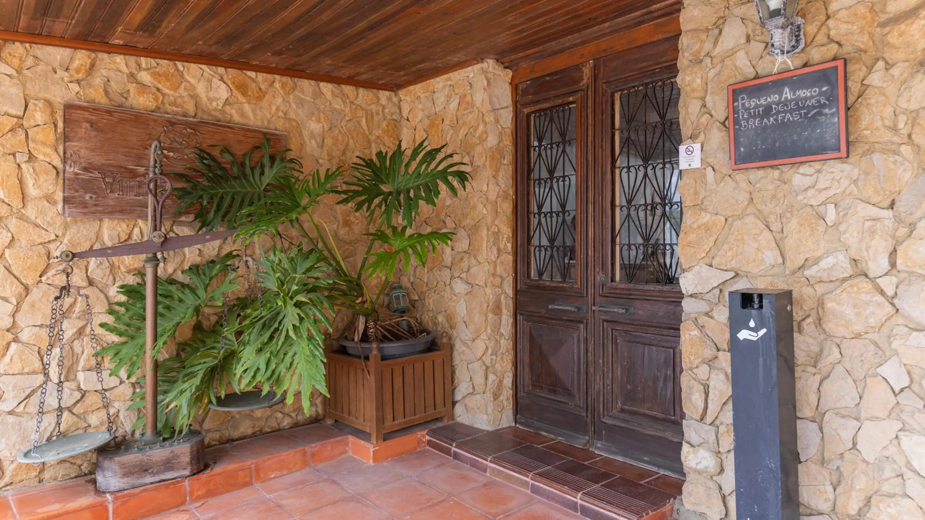 Facade/entrance in Vinha da Quinta