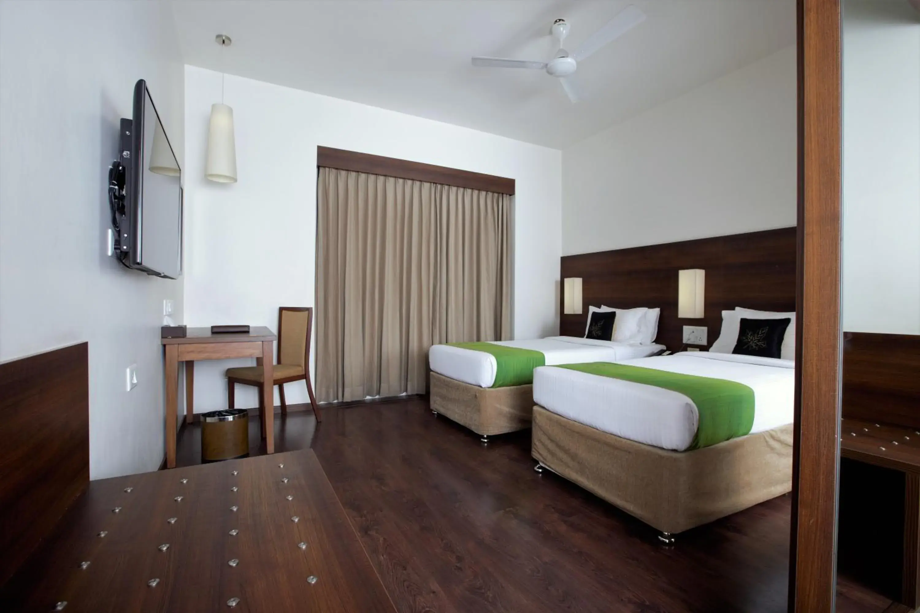 Photo of the whole room, Bed in Temple Tree Hotel Photo of the whole room, Bed in Temple Tree Hotel