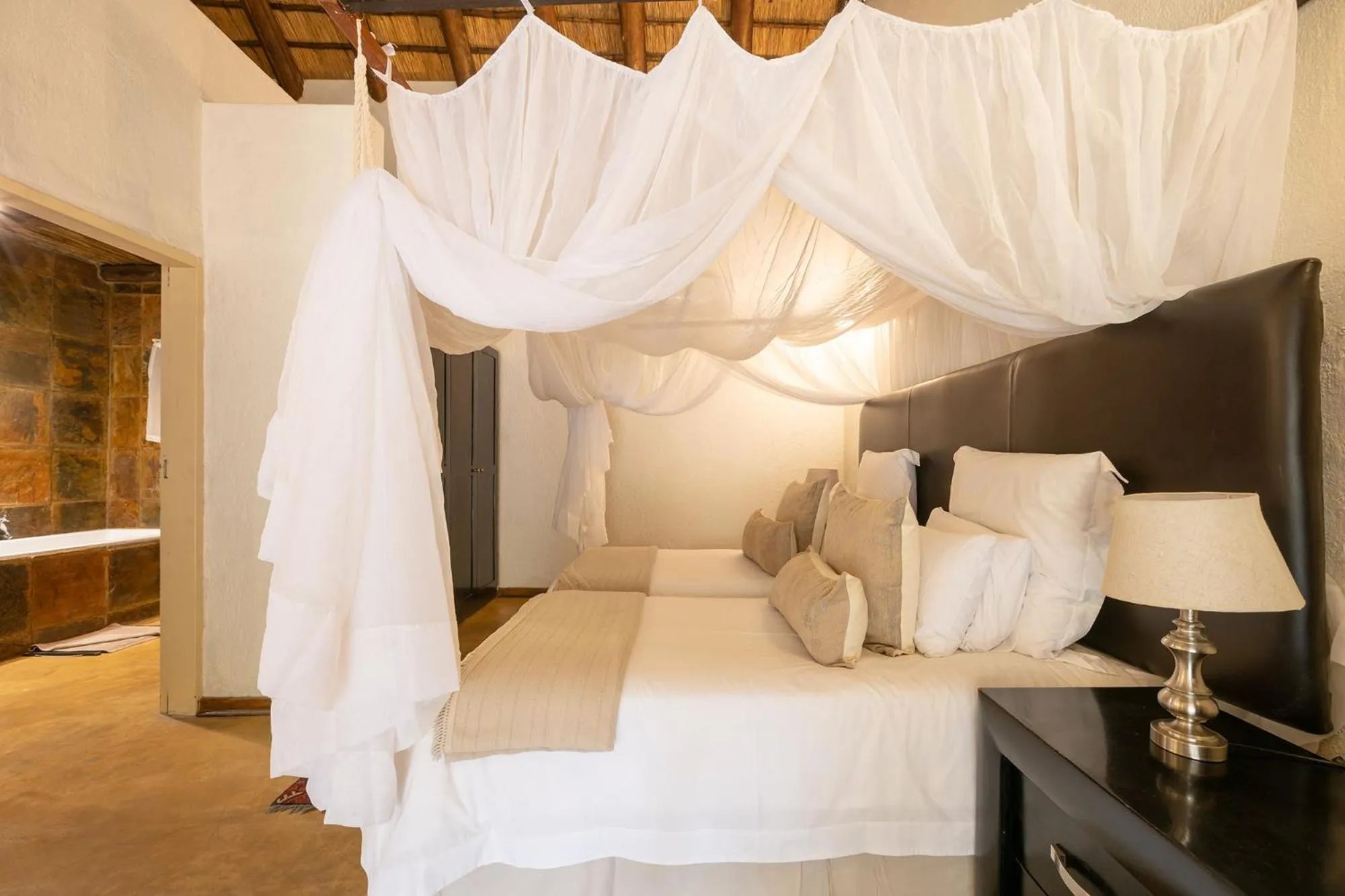 Bed in Karongwe- Shiduli Safari Lodge