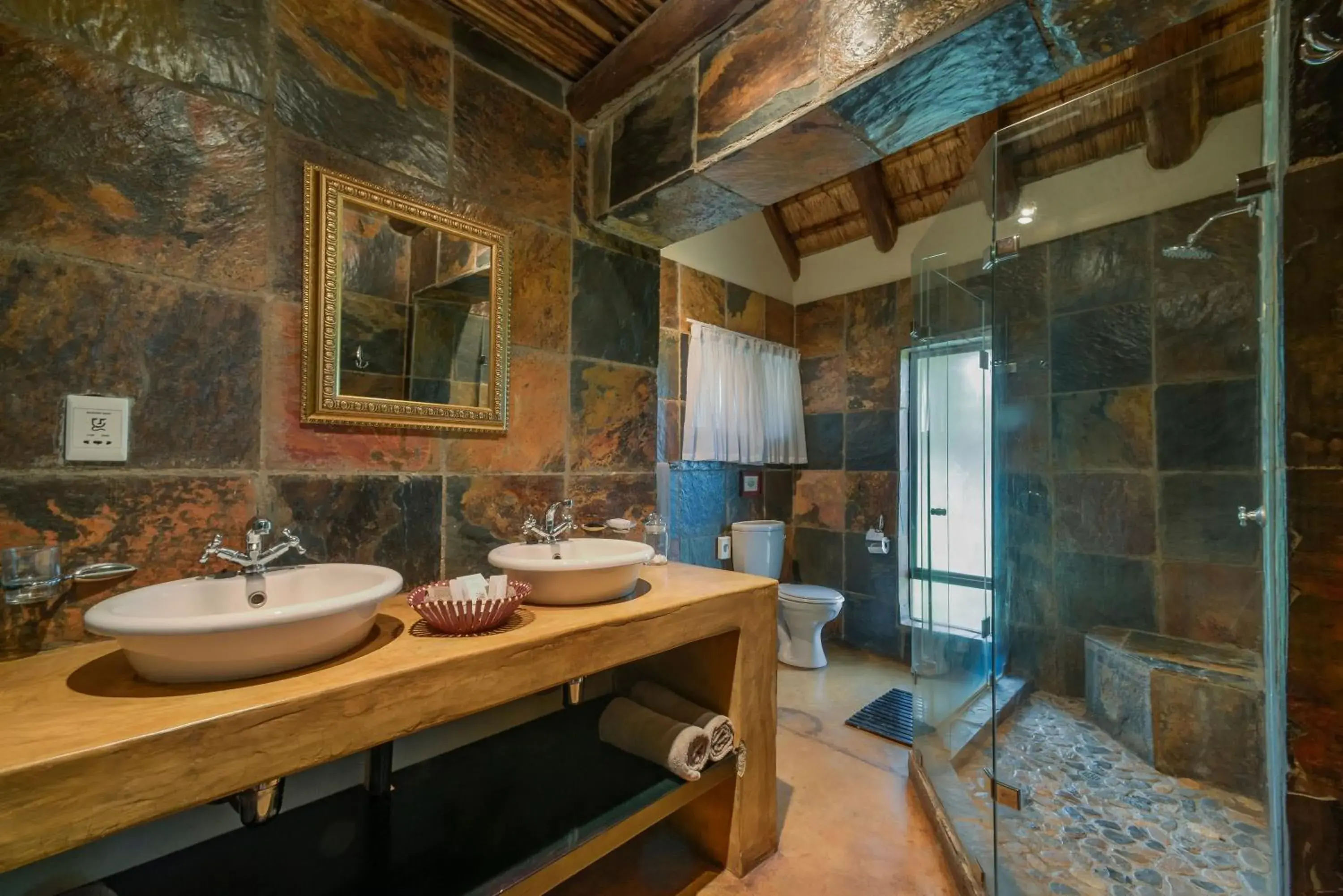 Restaurant/places to eat in Karongwe- Shiduli Safari Lodge Restaurant/places to eat in Karongwe- Shiduli Safari Lodge