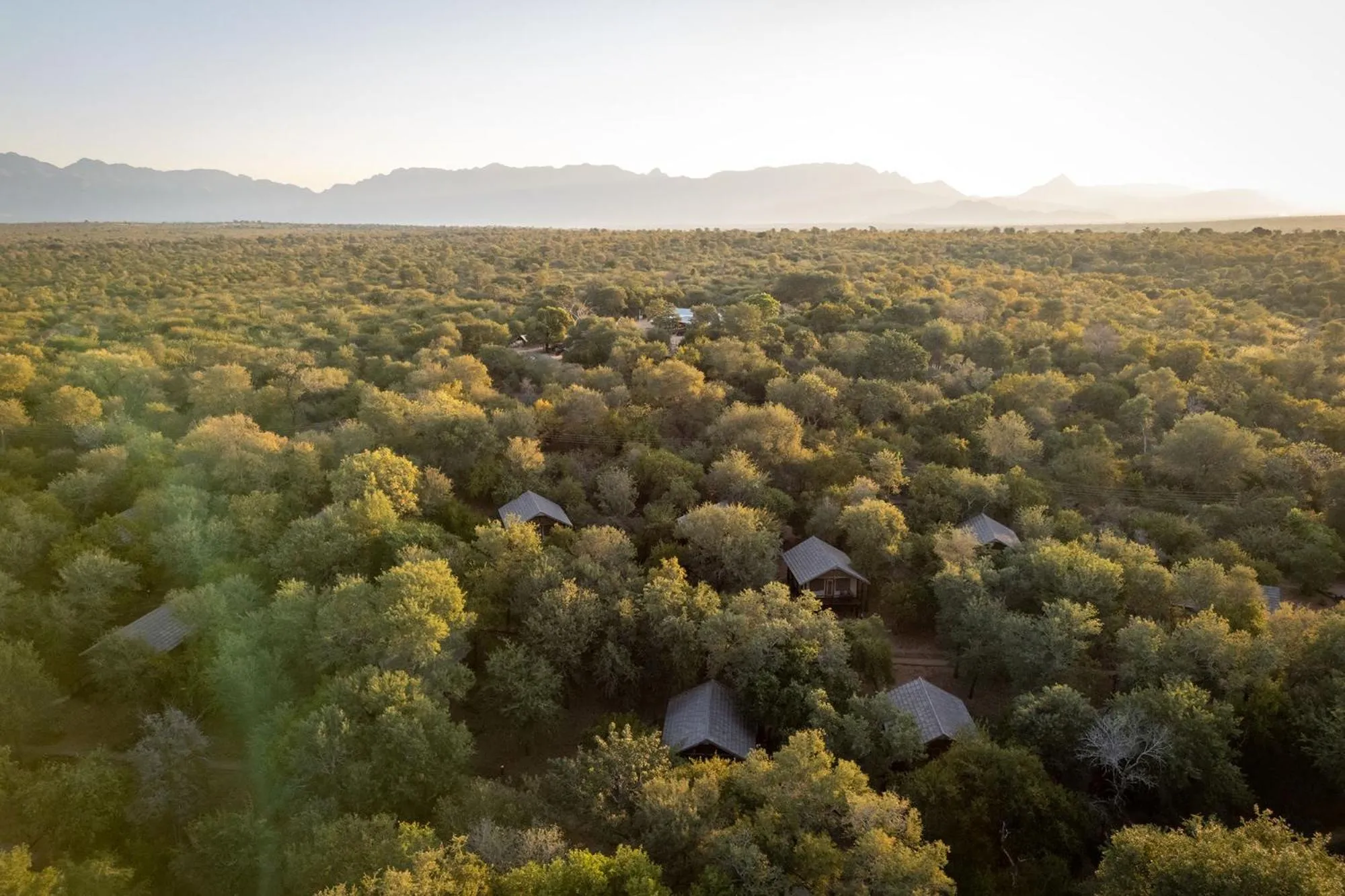 Property building in Karongwe - Chisomo Safari Camp