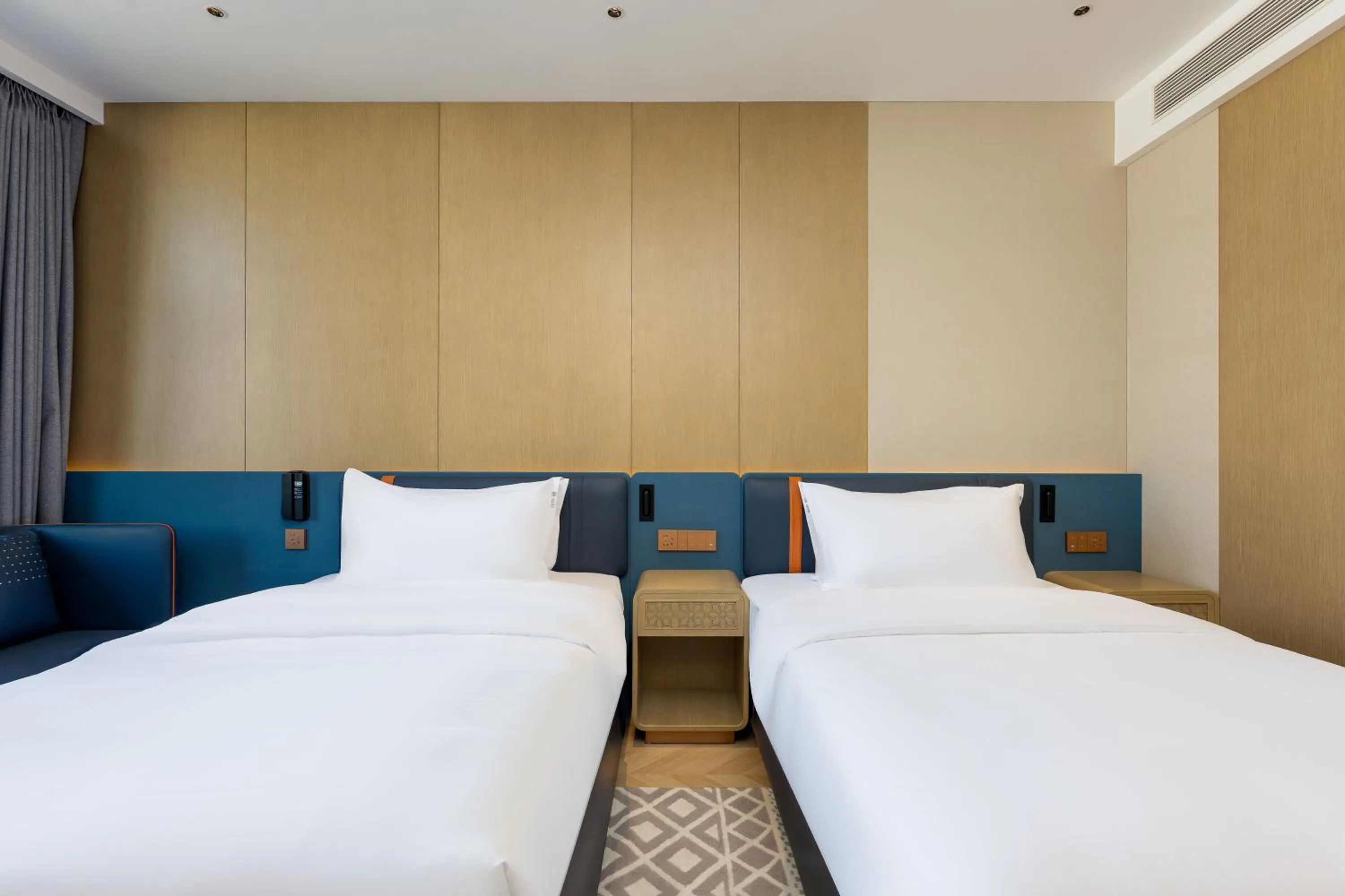 Bed in Holiday Inn Express Kashgar Downtown by IHG