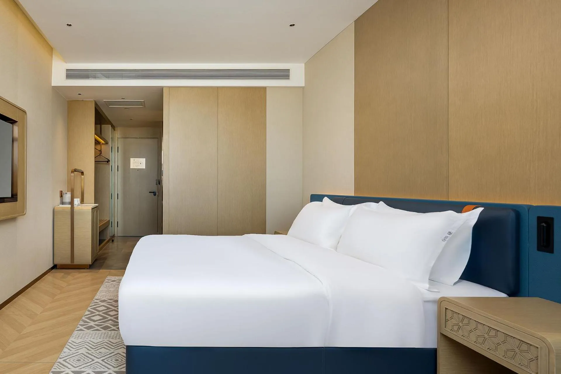 Bed in Holiday Inn Express Kashgar Downtown by IHG