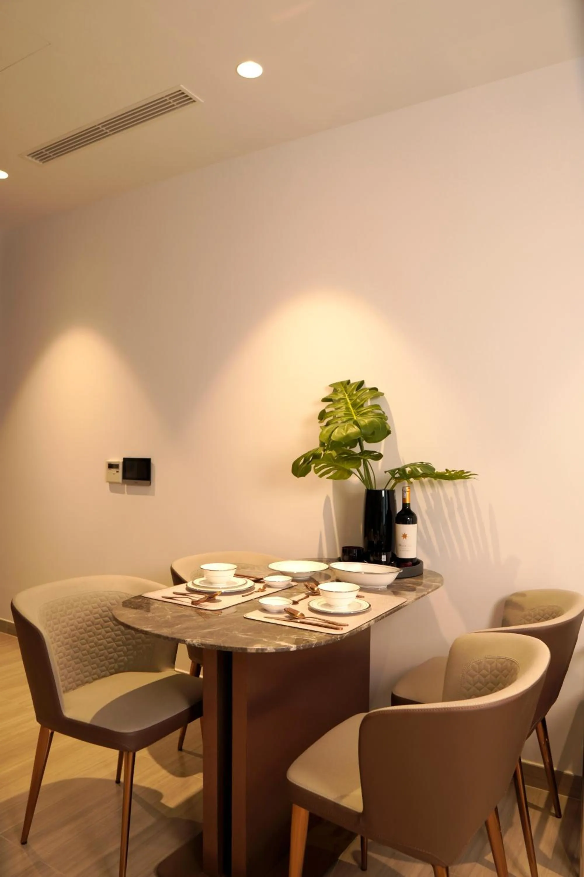 Lancaster Legacy Hotel & Apartments