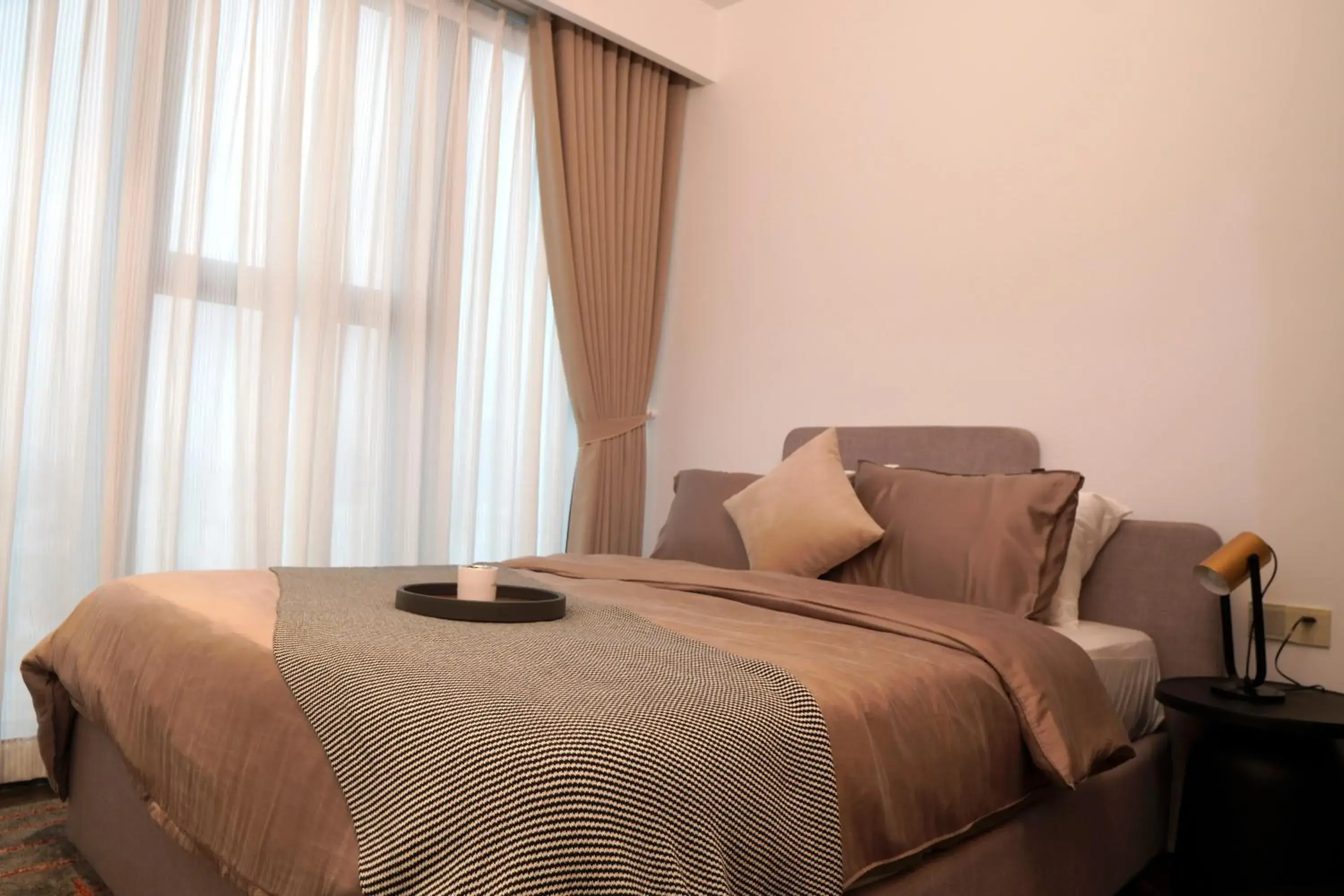 Bed in Lancaster Legacy Hotel & Apartments Bed in Lancaster Legacy Hotel & Apartments