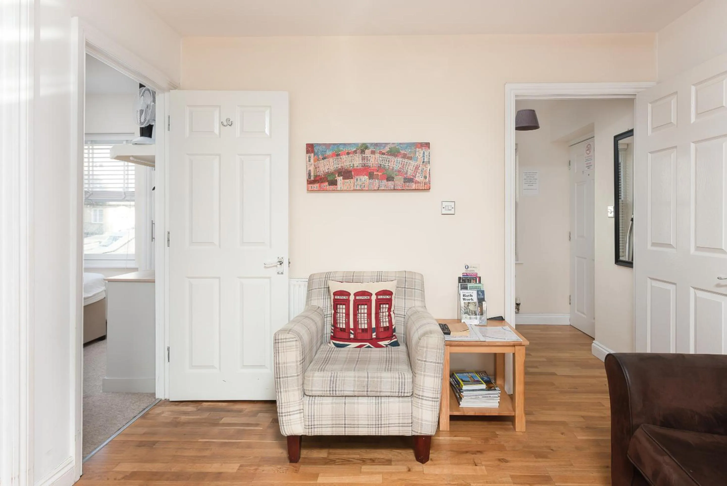 Living room in Bath Breaks Apartments