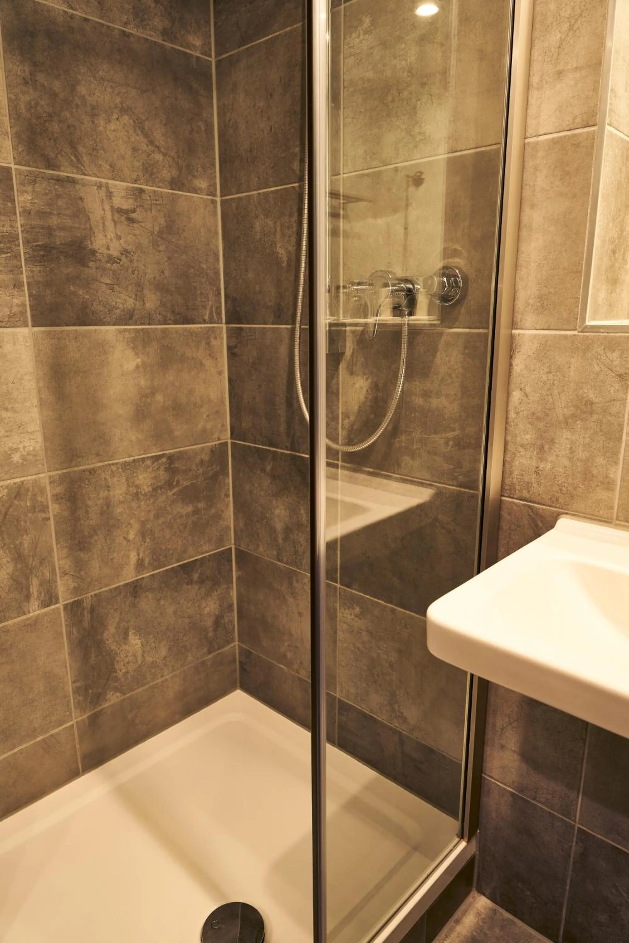 Bathroom in ARRIVEL Hotel Kirchheim - bisher Novitel