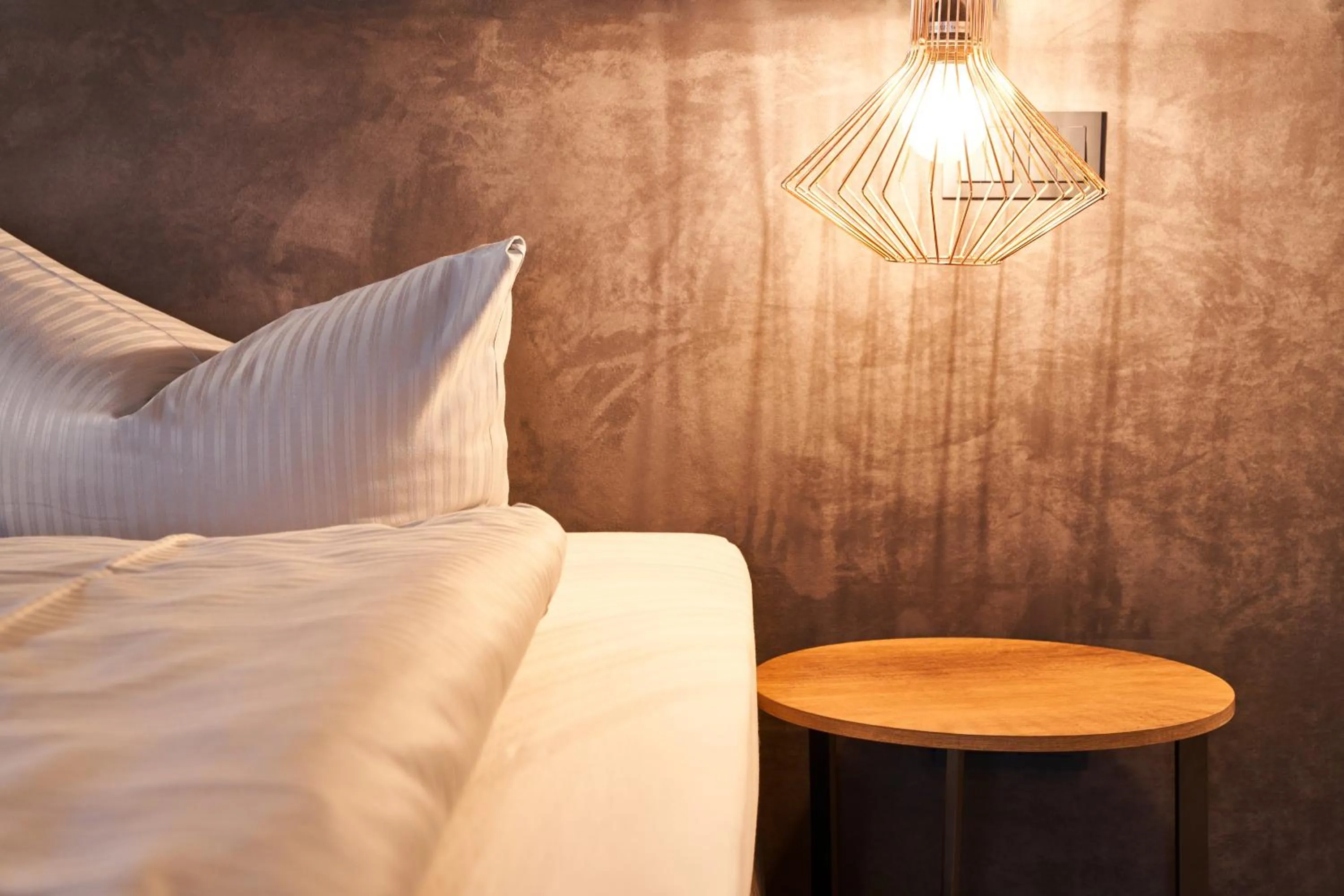 Photo of the whole room, Bed in ARRIVEL Hotel Kirchheim - bisher Novitel