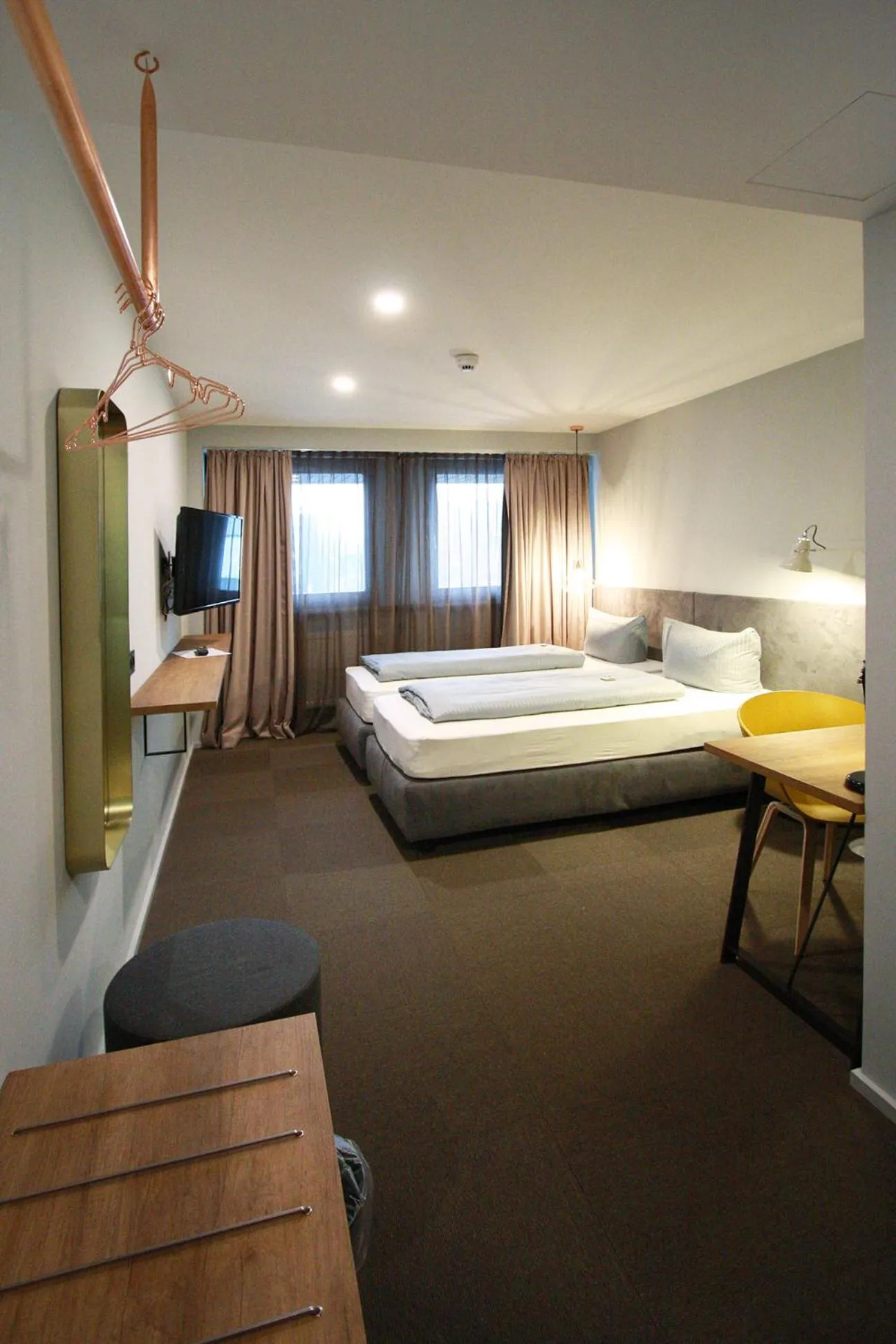 TV and multimedia, Bed in ARRIVEL Hotel Kirchheim - bisher Novitel