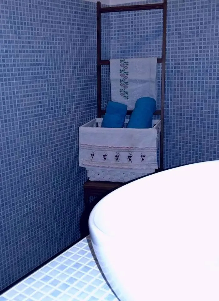 Bathroom, Bed in Salerno Inn B&B