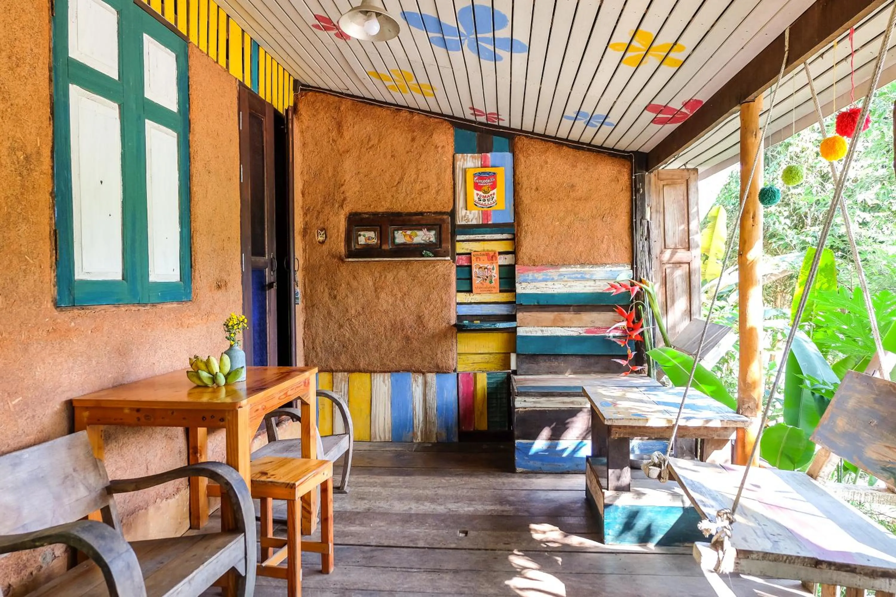 Property building in Sawasdeepai River Resort