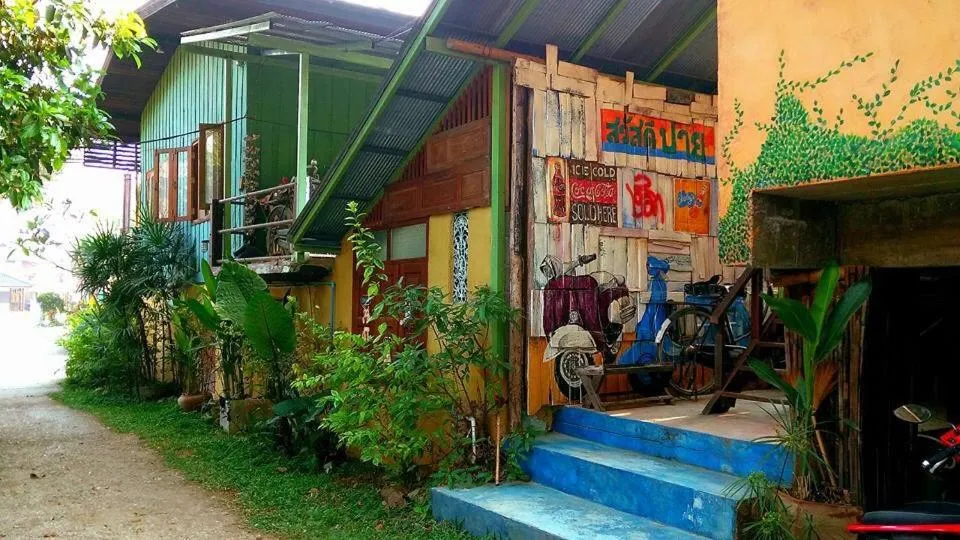 Sawasdeepai River Resort