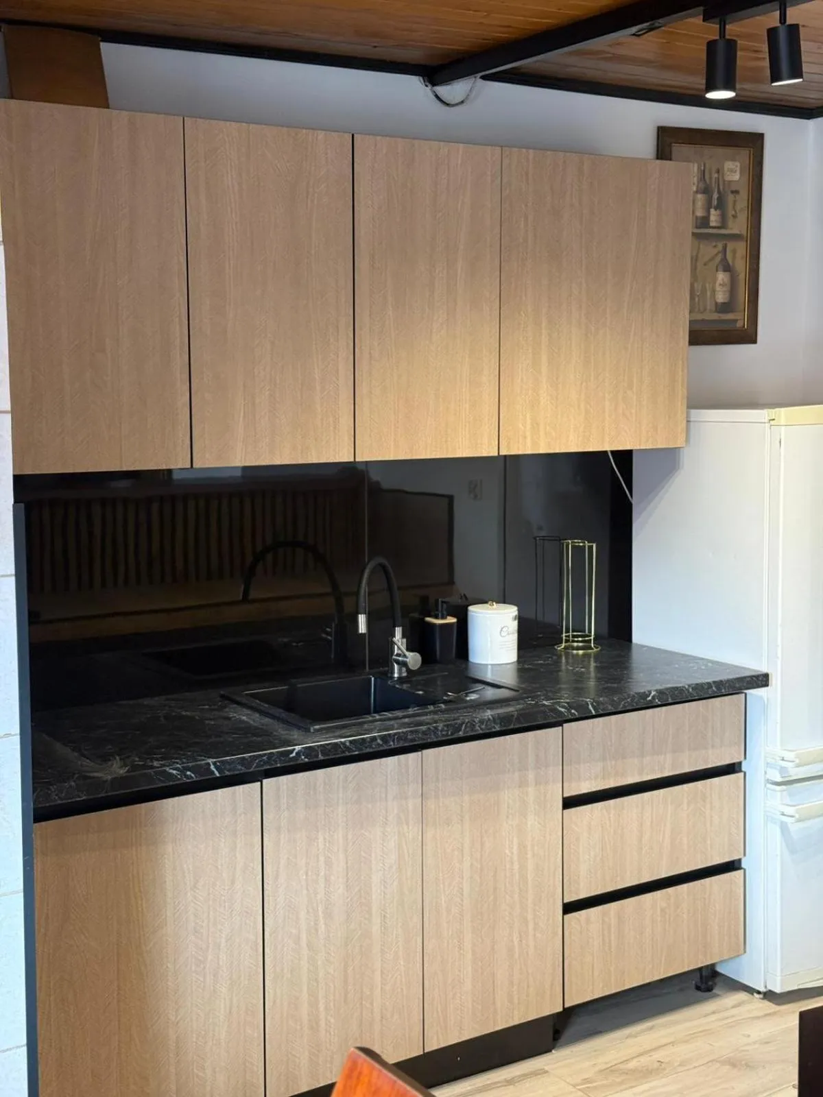 Rynek 14 - Pokoje hotelowe - Cafe&Restaurant - Parking - OrangeTV