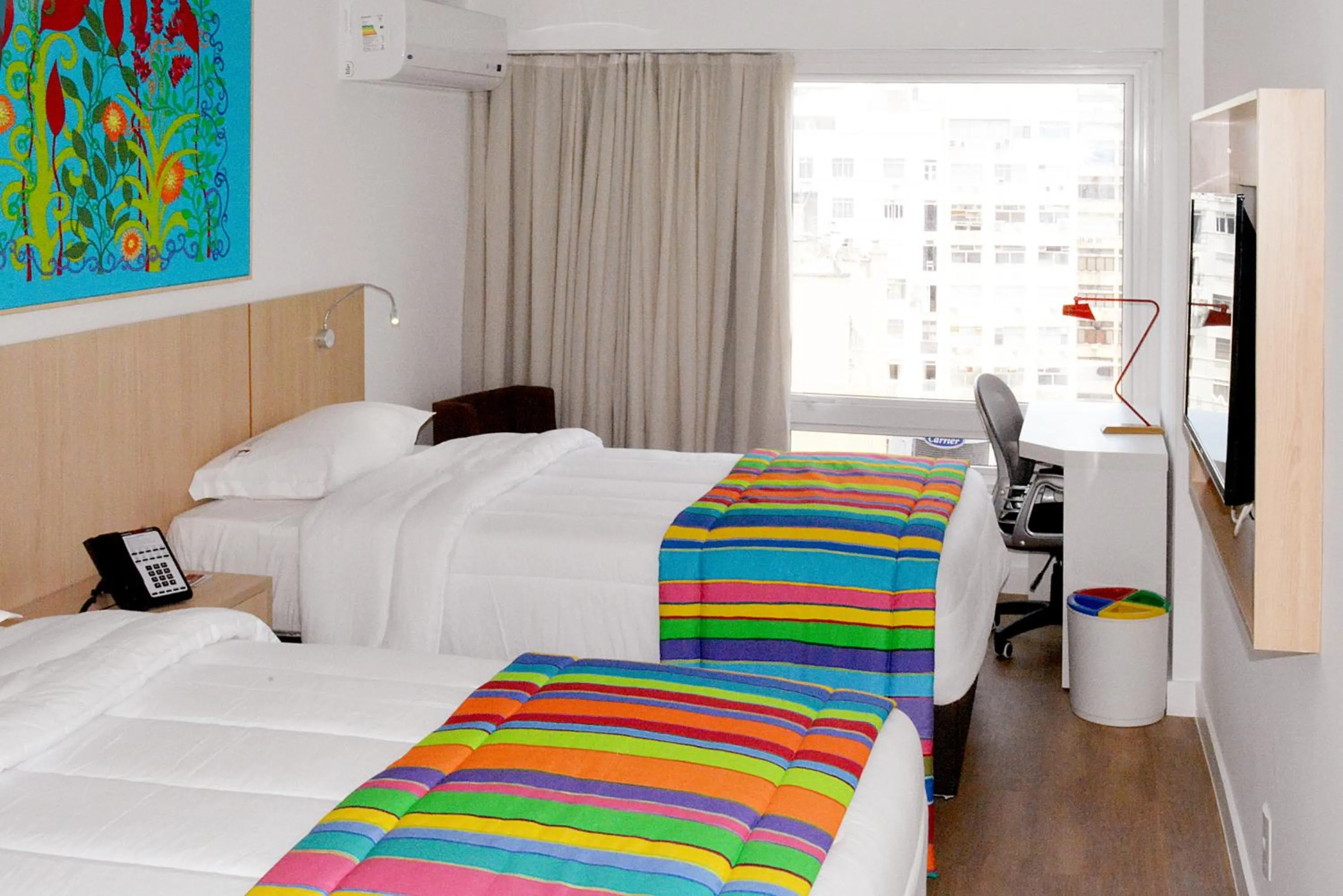 Day, Bed in Royalty Rio Hotel